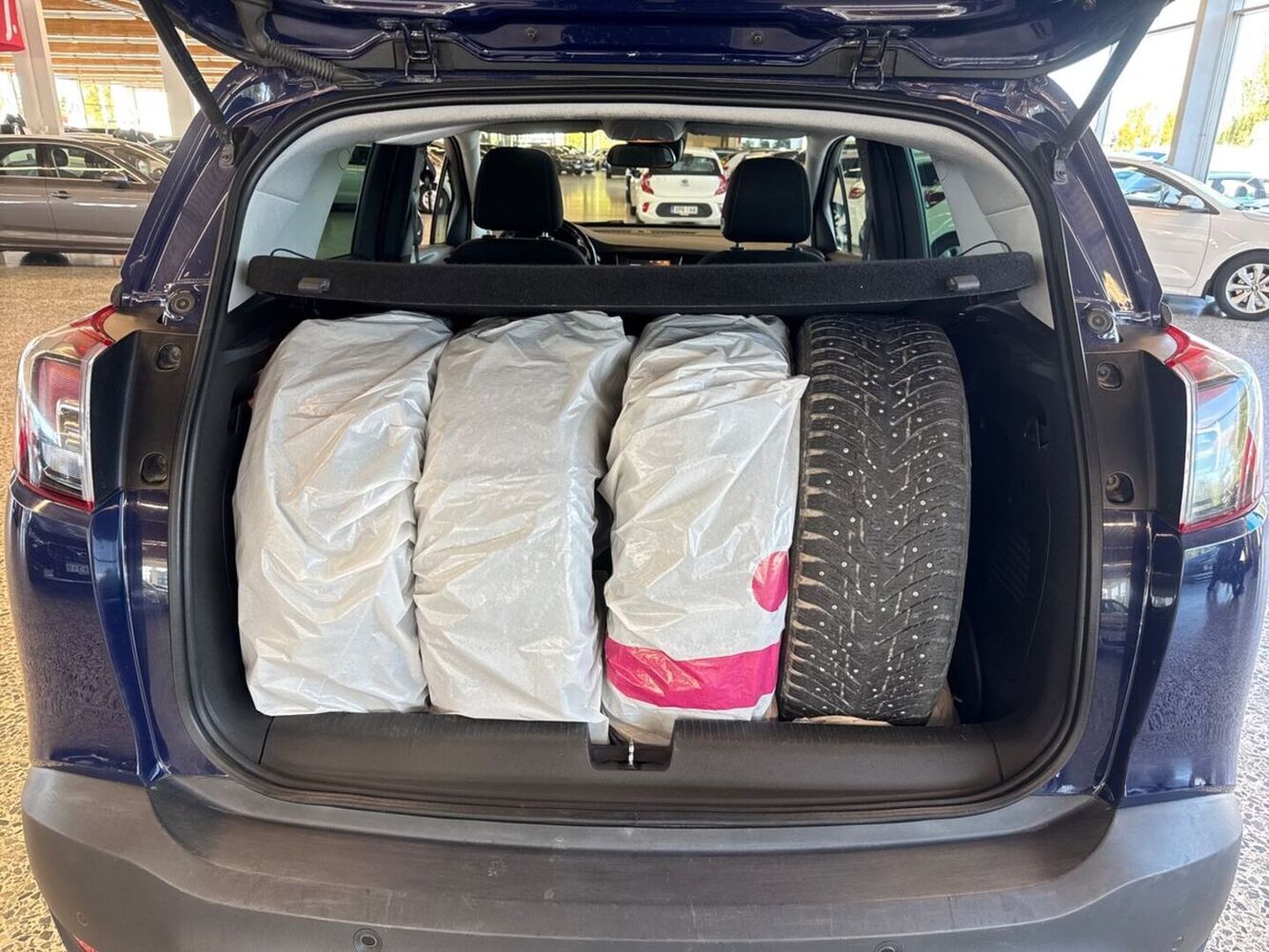 Opel Crossland X vaihtoauto