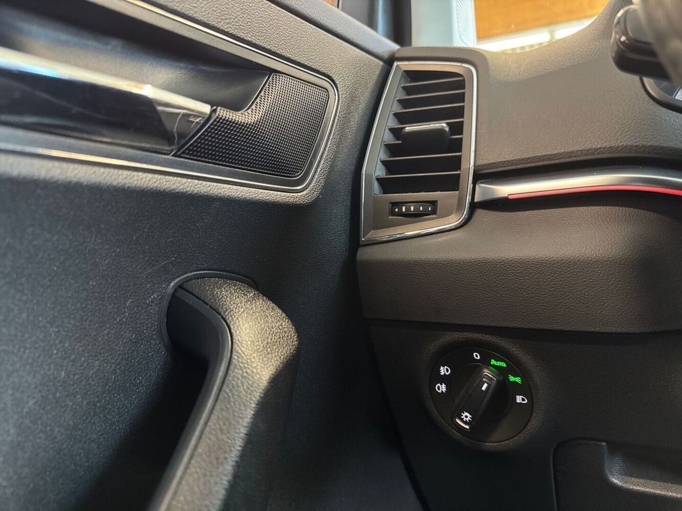 Skoda Karoq vaihtoauto
