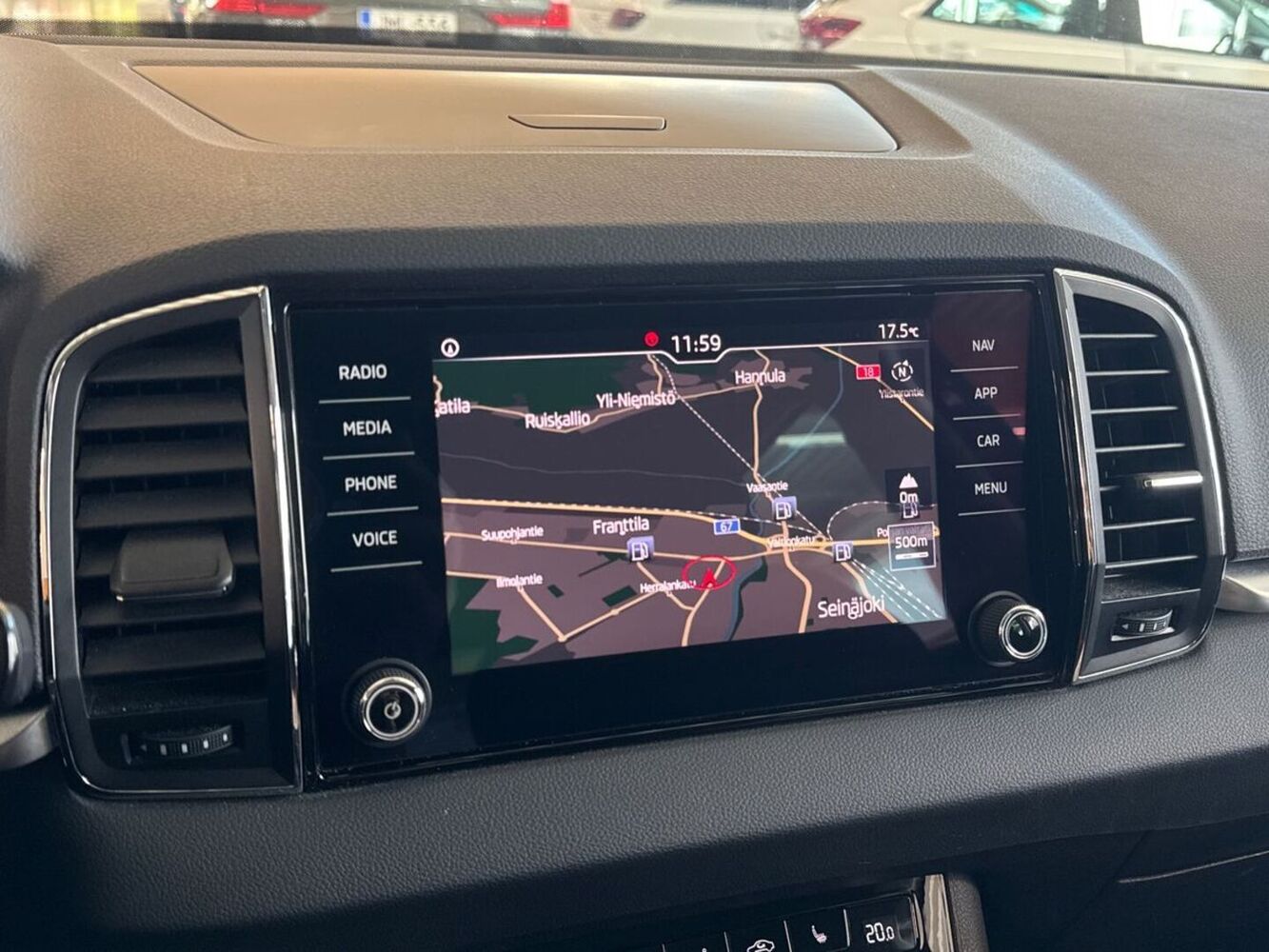 Skoda Karoq vaihtoauto