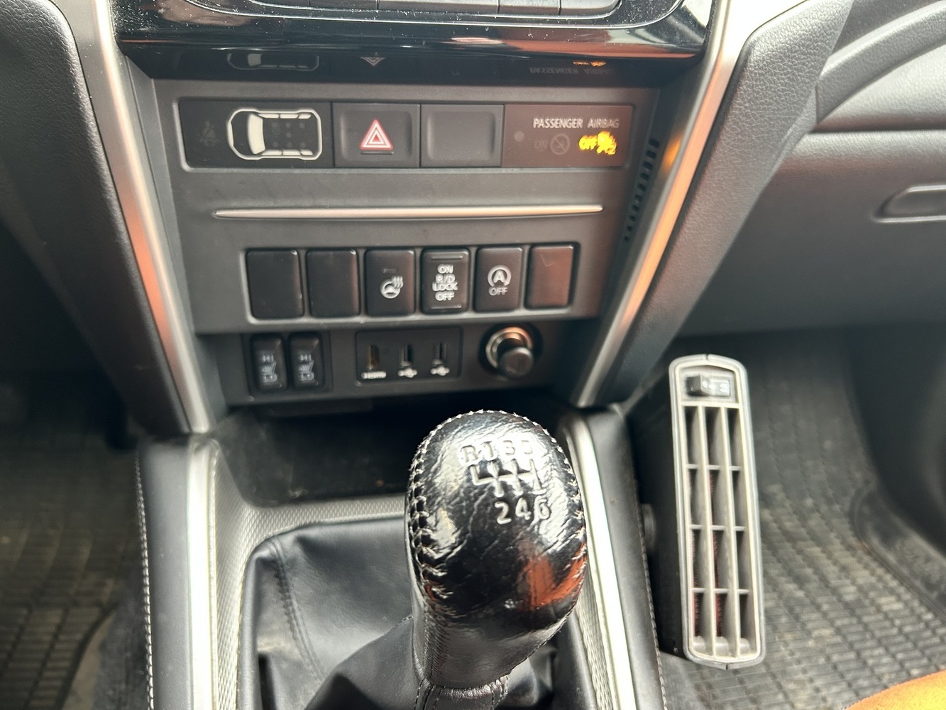 Mitsubishi L200 vaihtoauto