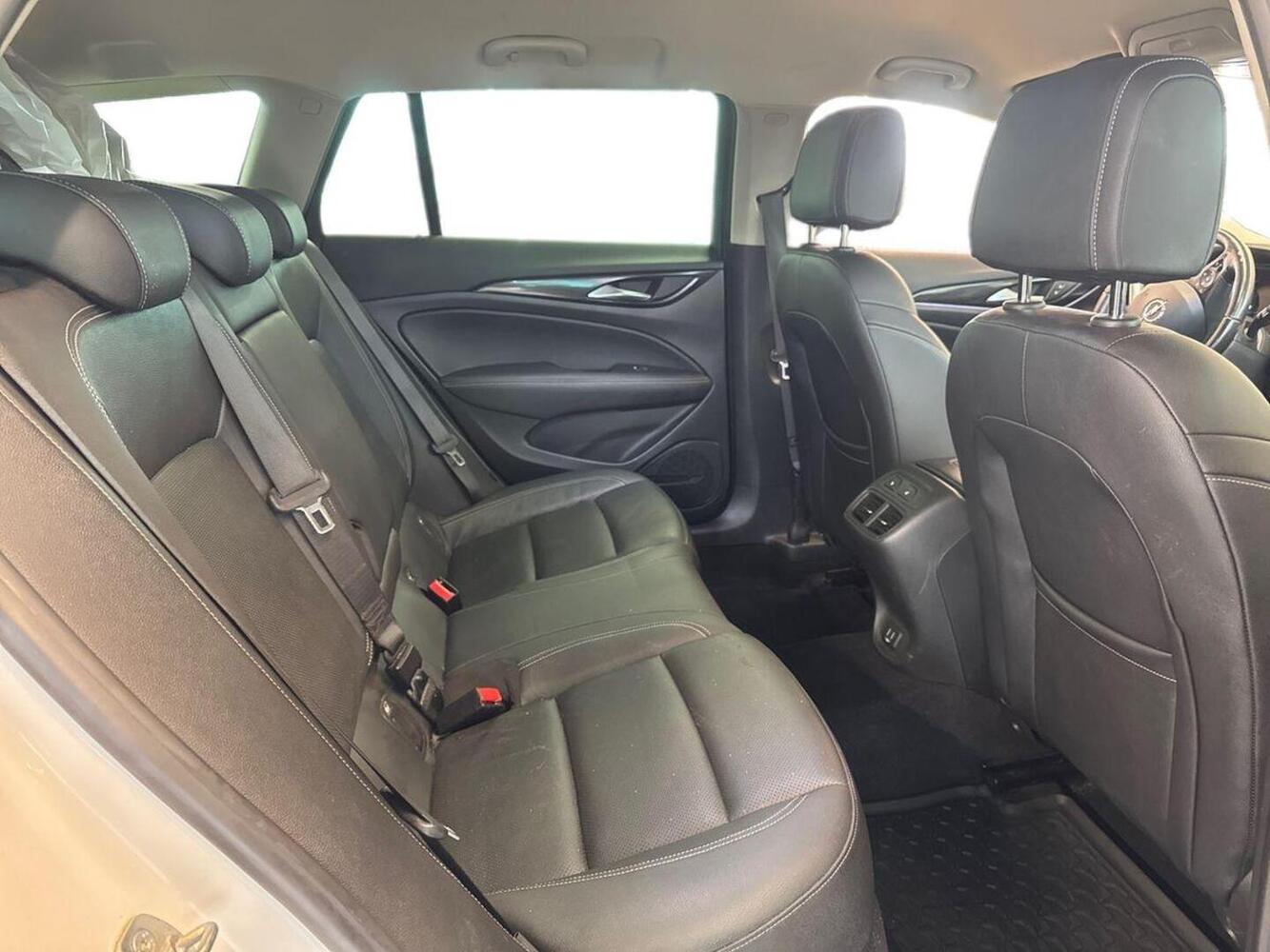 Opel Insignia vaihtoauto