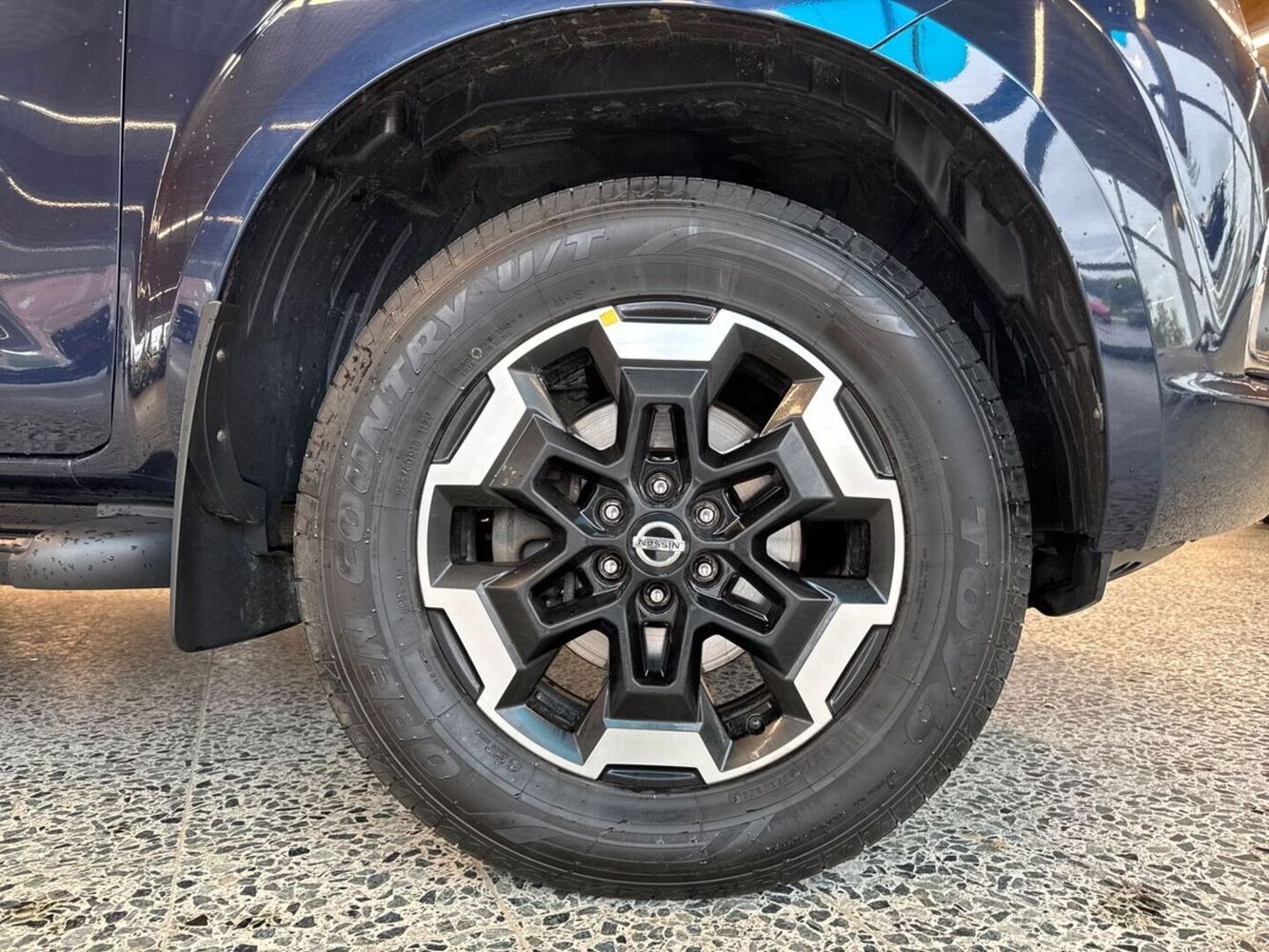 Nissan Navara vaihtoauto