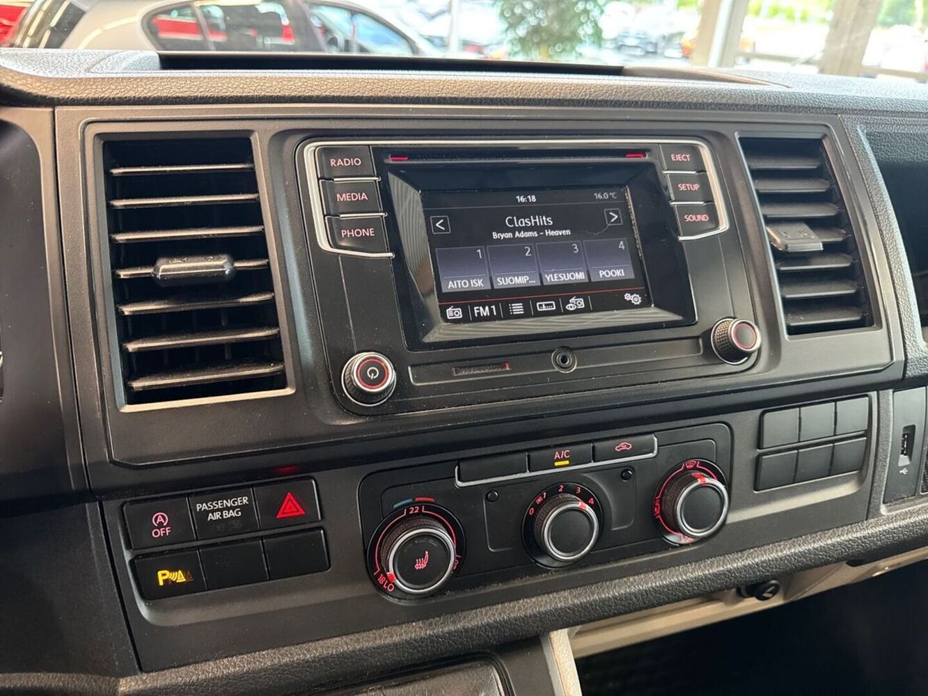 Volkswagen Transporter vaihtoauto