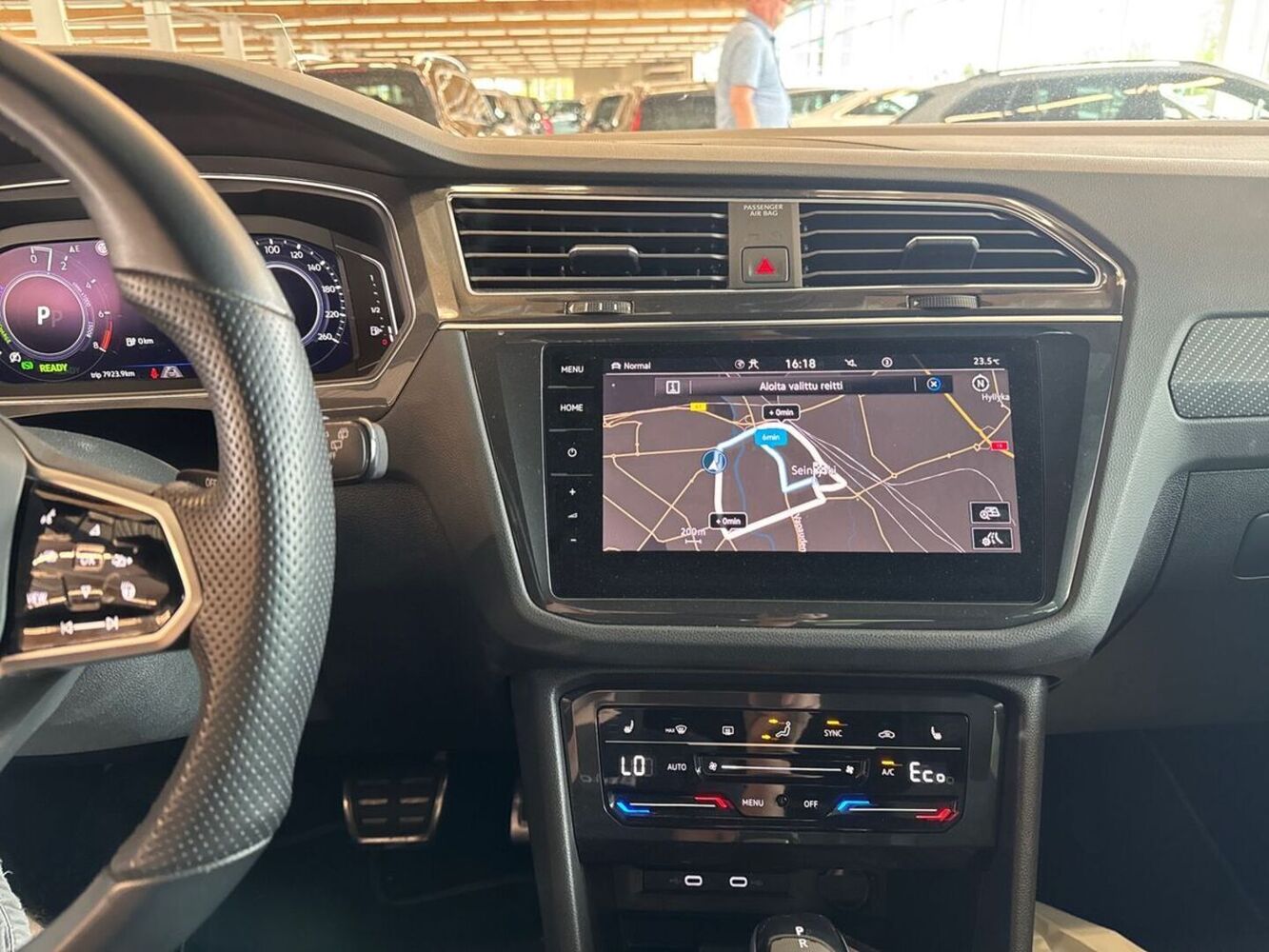 Volkswagen Tiguan vaihtoauto