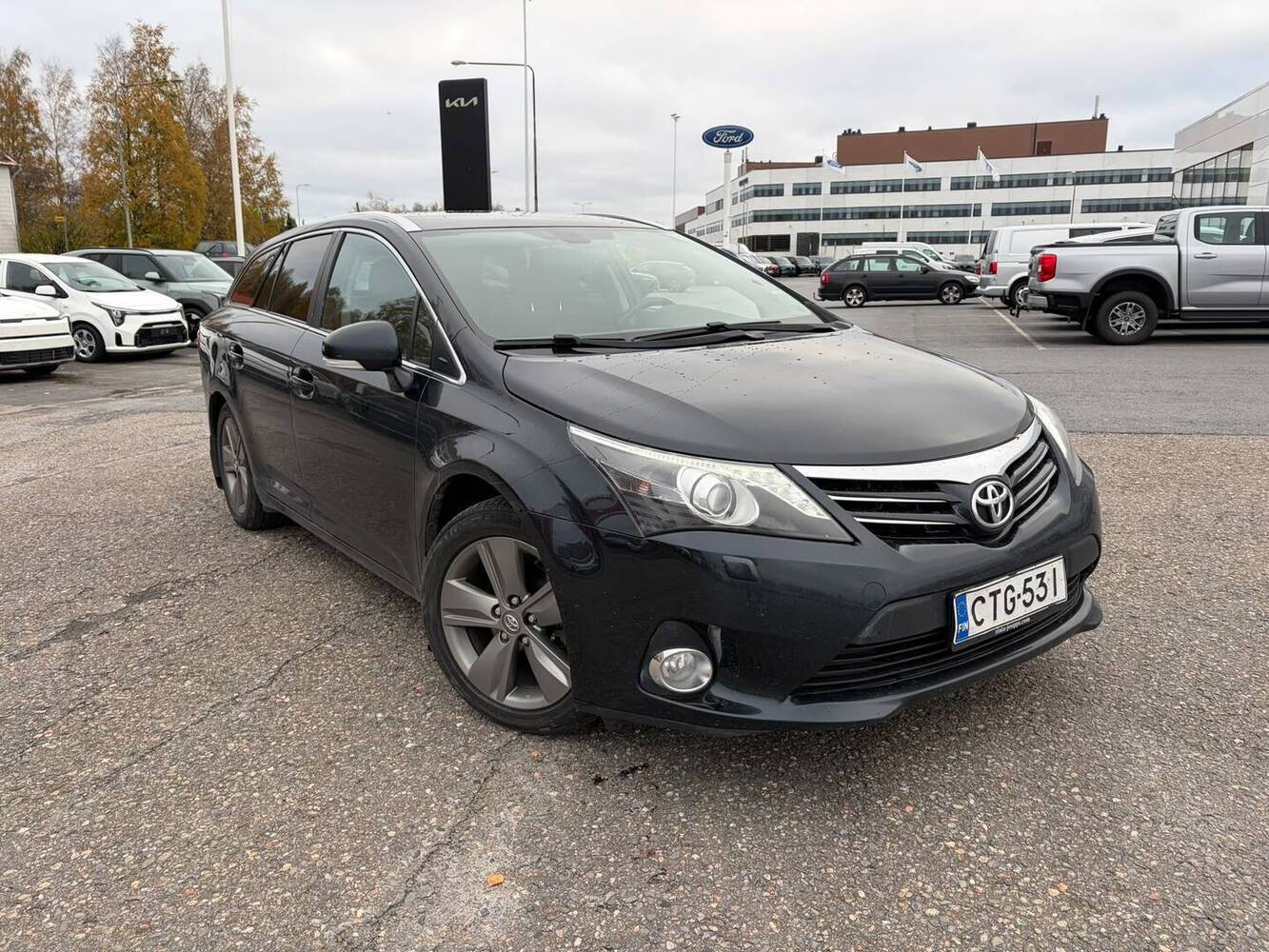 Toyota Avensis vaihtoauto