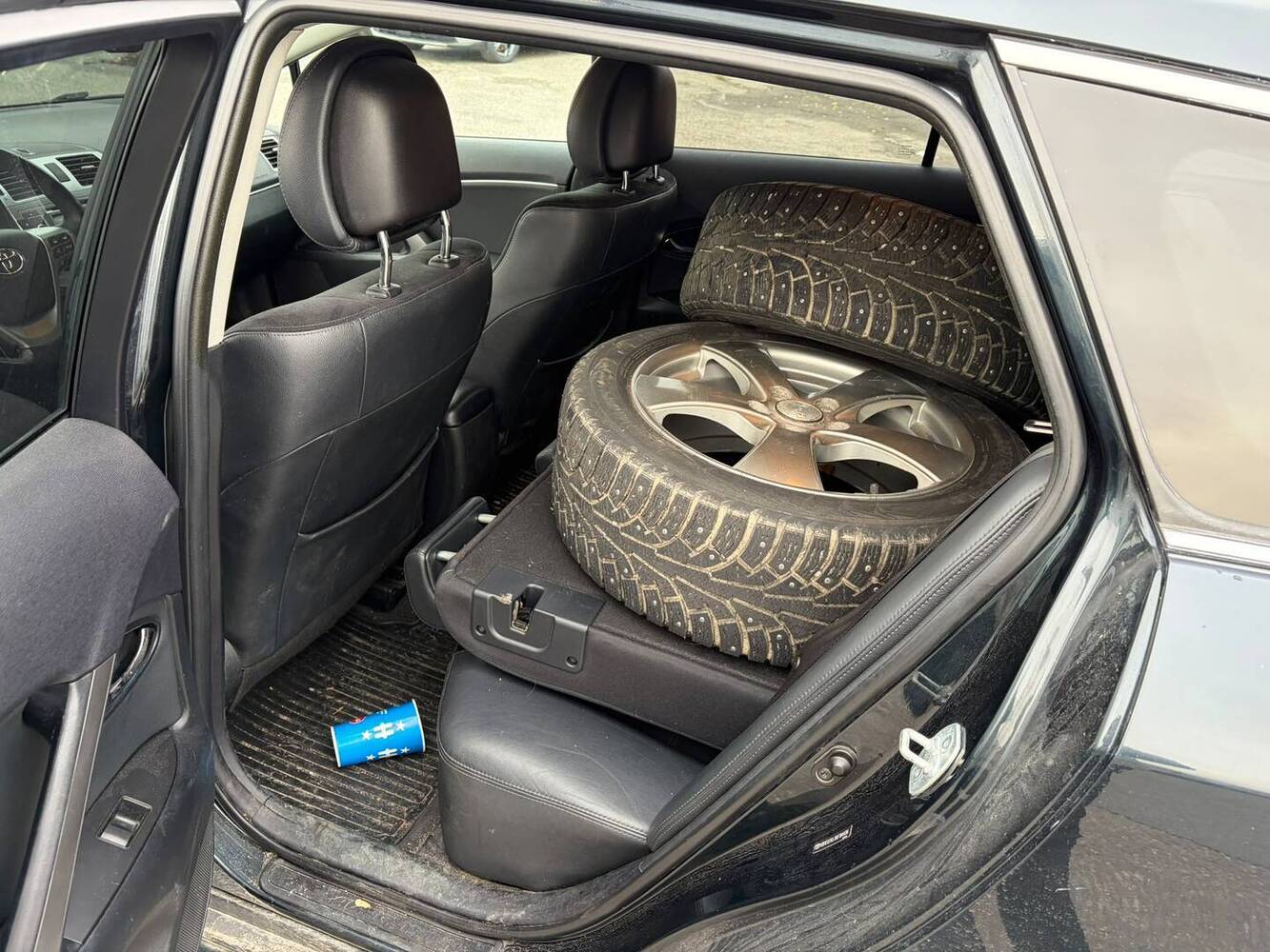 Toyota Avensis vaihtoauto