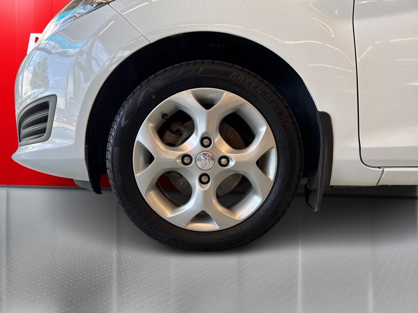 Ford Fiesta vaihtoauto