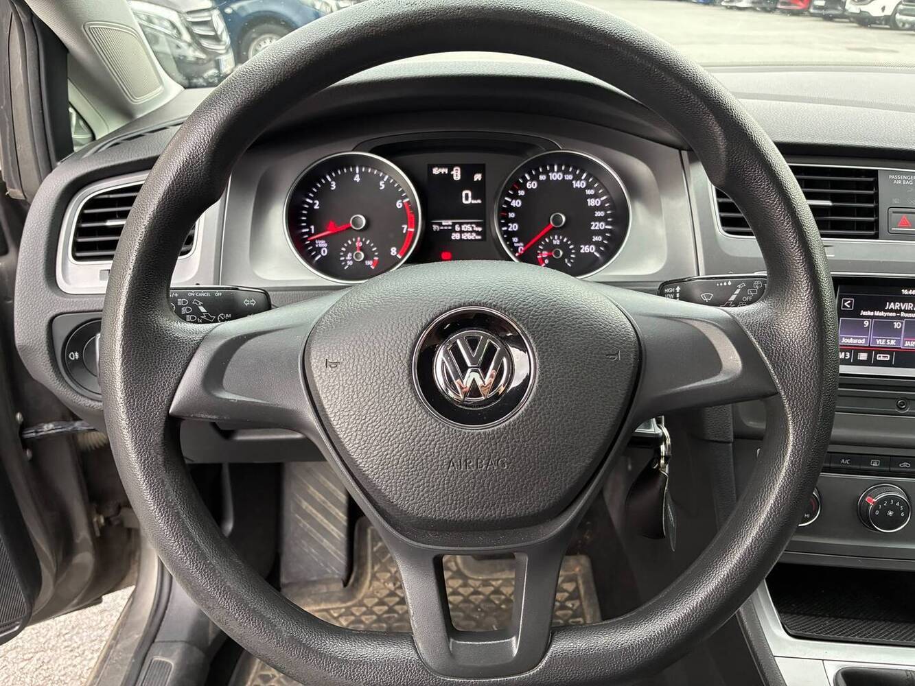 Volkswagen Golf vaihtoauto