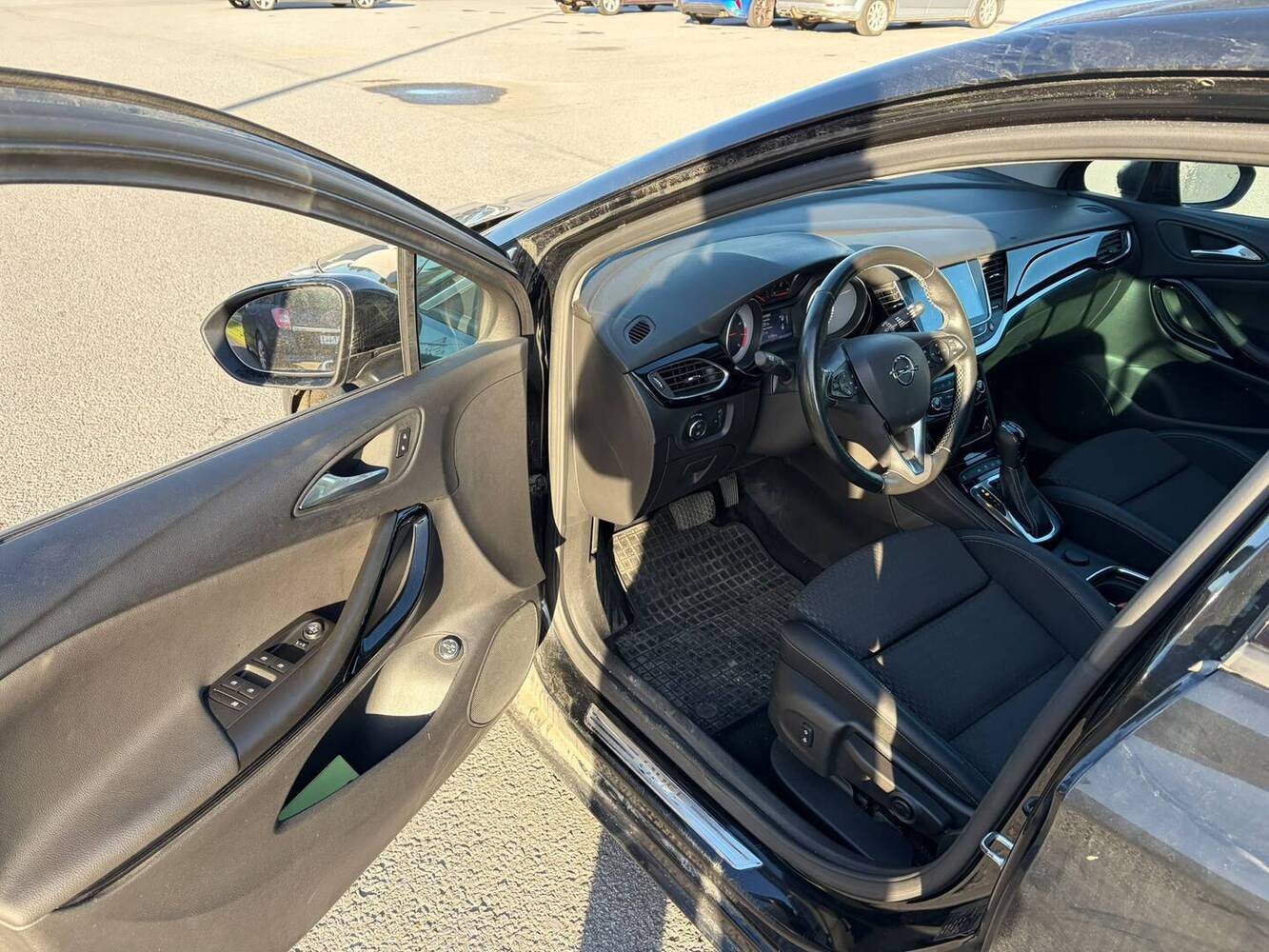 Opel Astra vaihtoauto