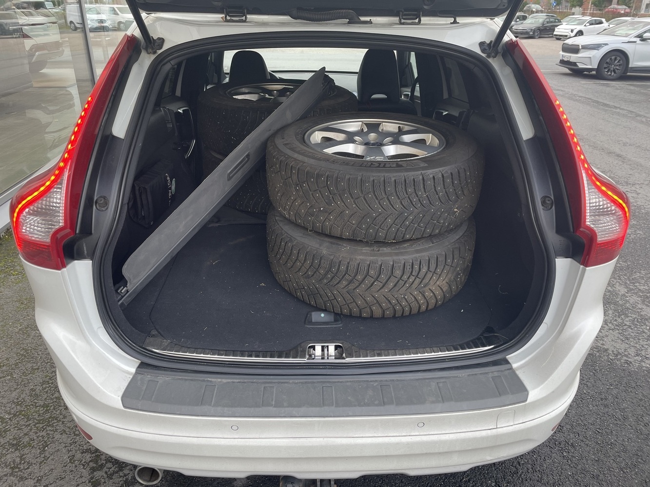 Volvo XC60 vaihtoauto