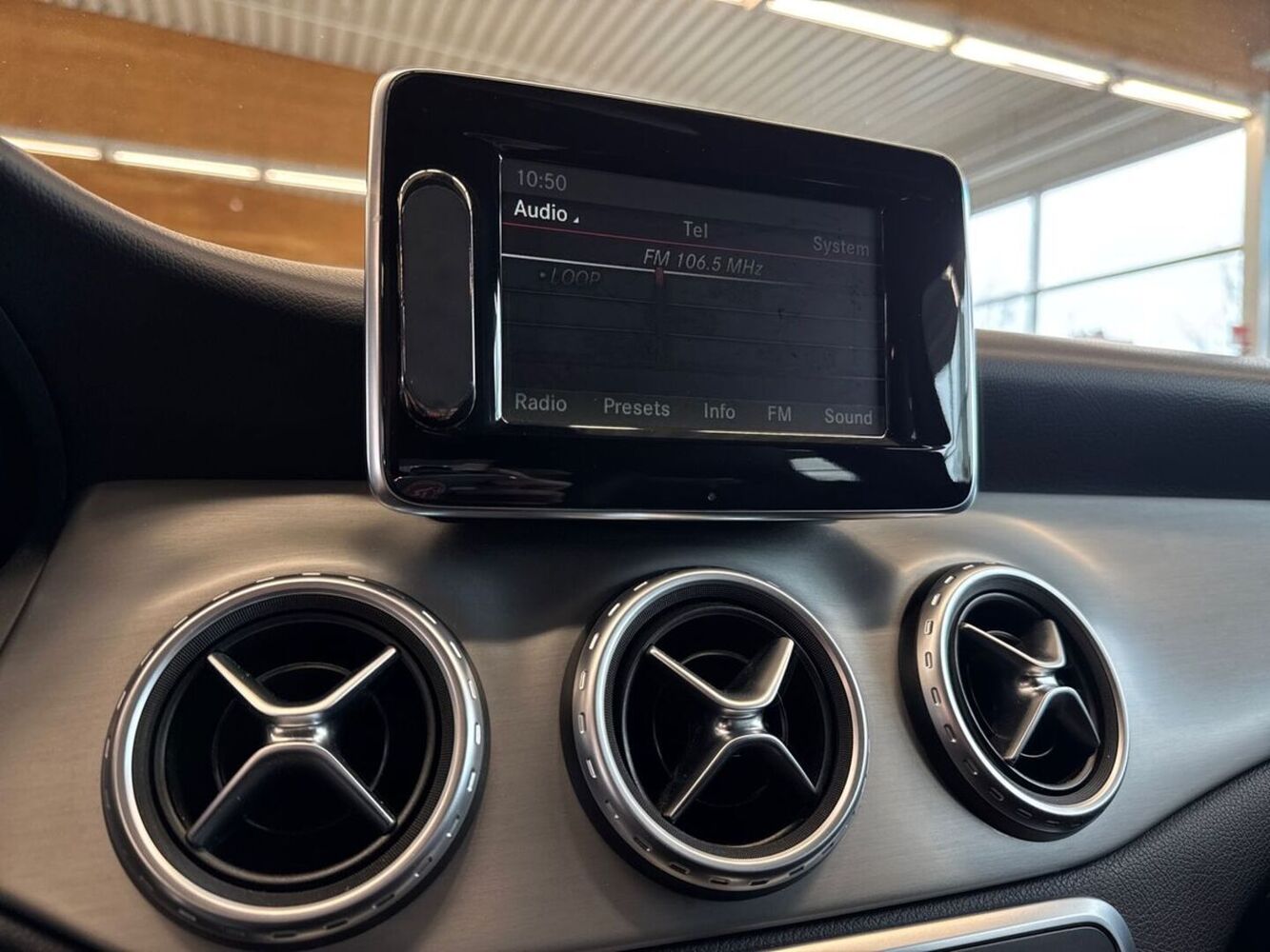 Mercedes-Benz GLA vaihtoauto