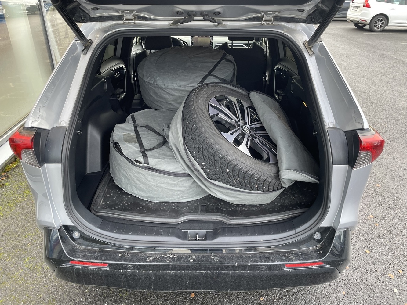 Toyota RAV4 vaihtoauto