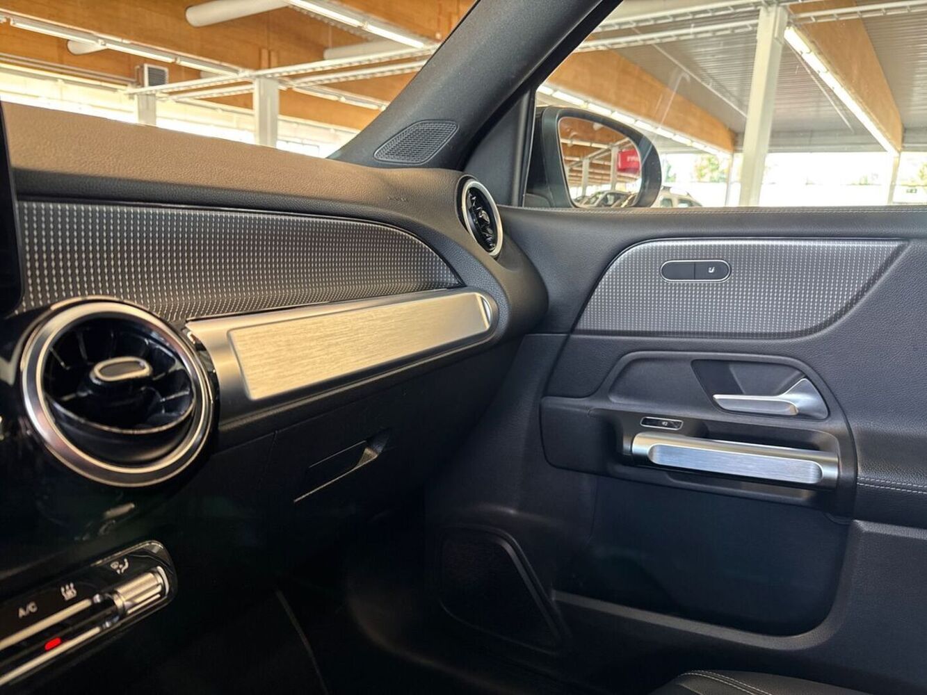 Mercedes-Benz GLB vaihtoauto