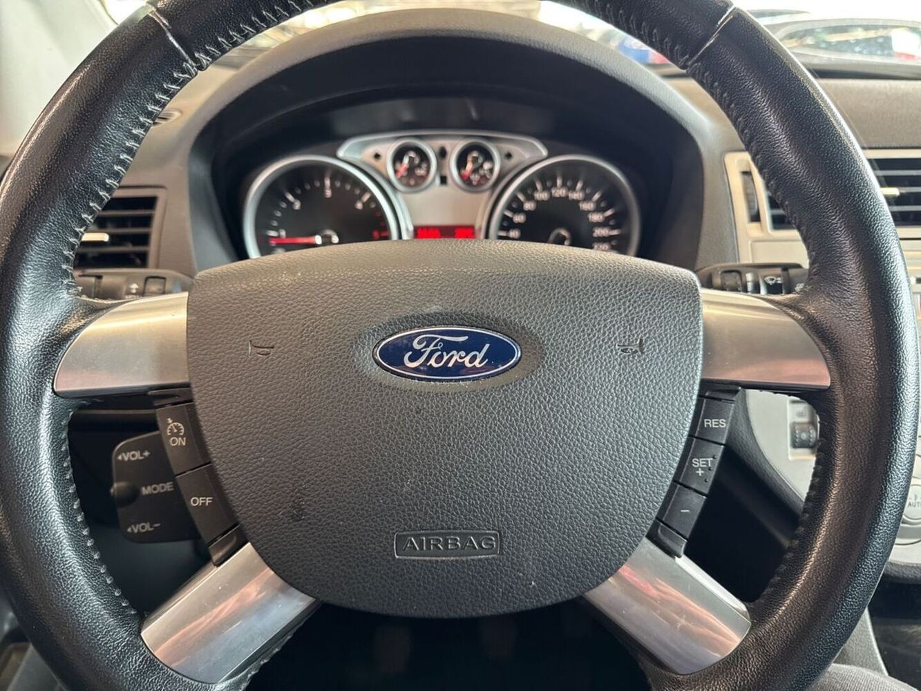Ford Kuga vaihtoauto