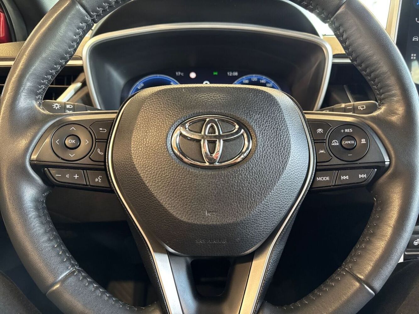 Toyota Corolla Cross vaihtoauto
