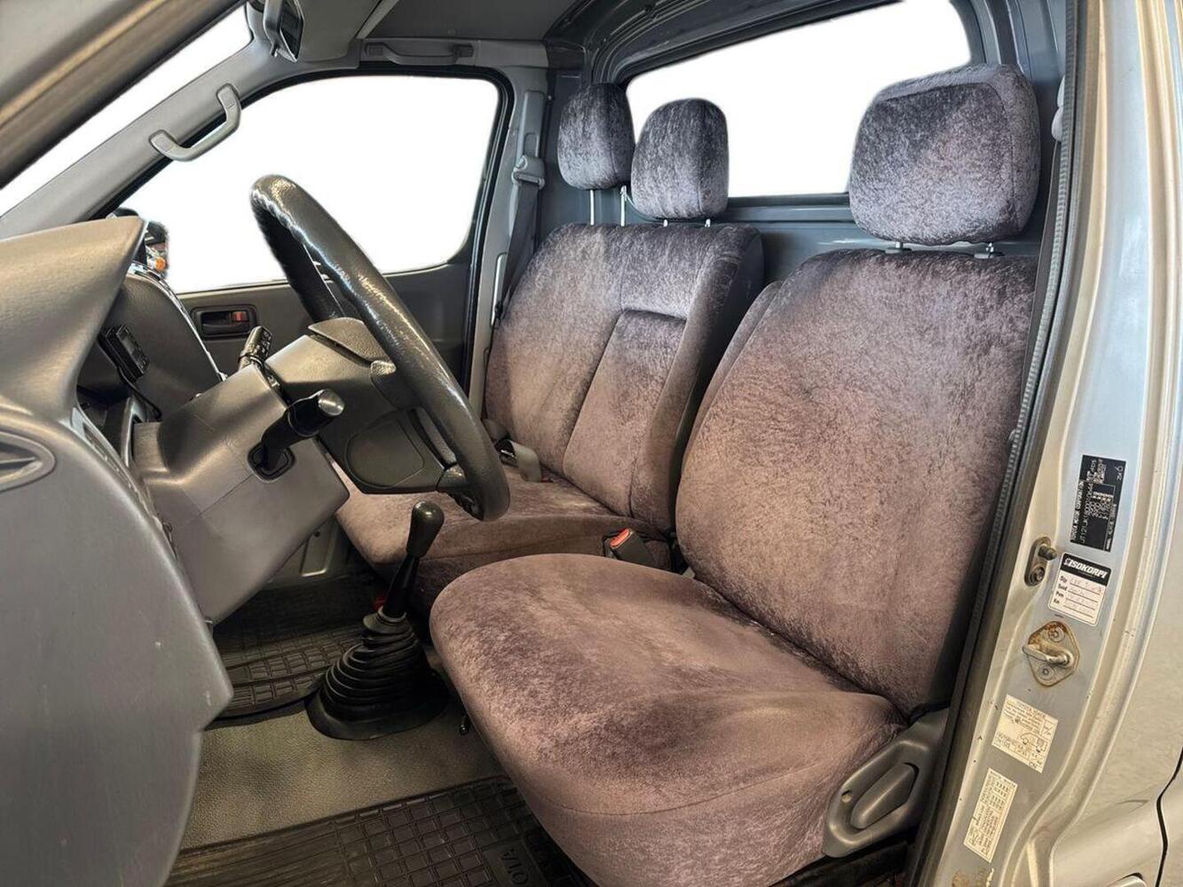Toyota Hiace vaihtoauto