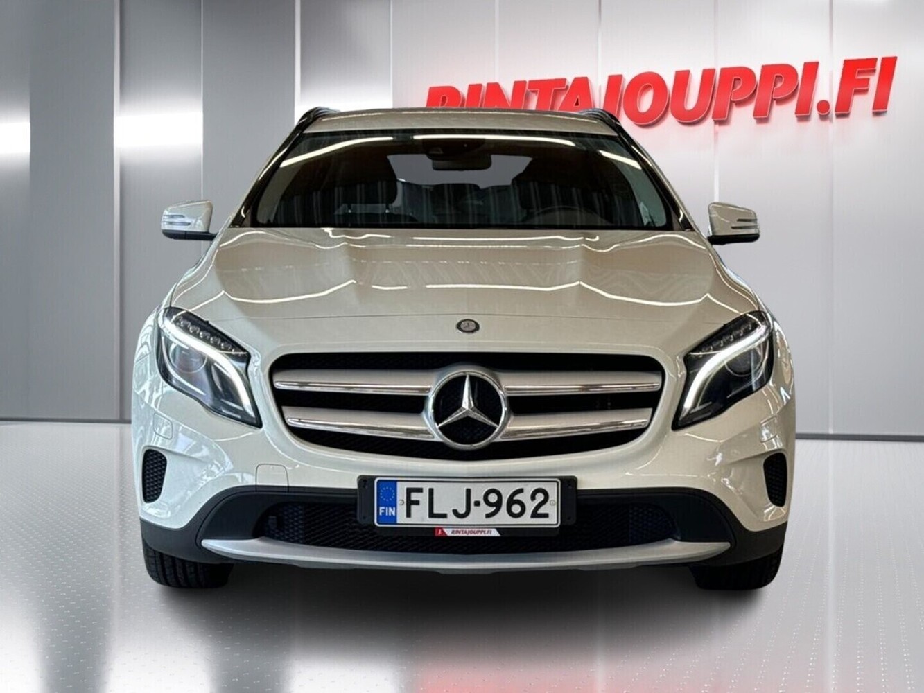 Mercedes-Benz GLA vaihtoauto