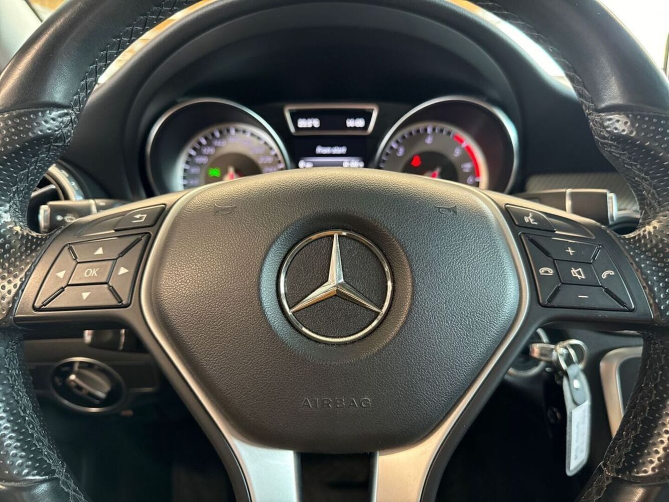 Mercedes-Benz GLA vaihtoauto