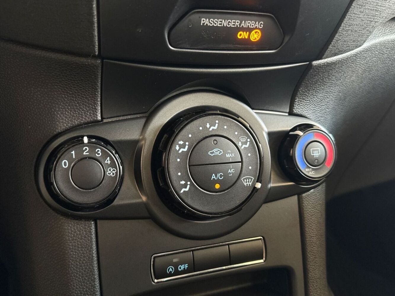 Ford Fiesta vaihtoauto