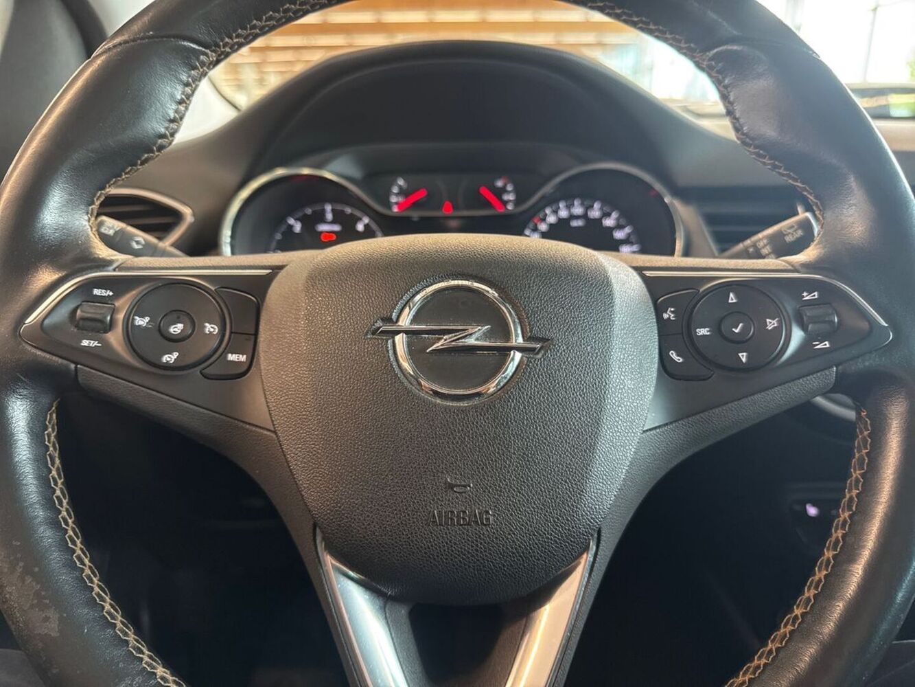 Opel Crossland X vaihtoauto