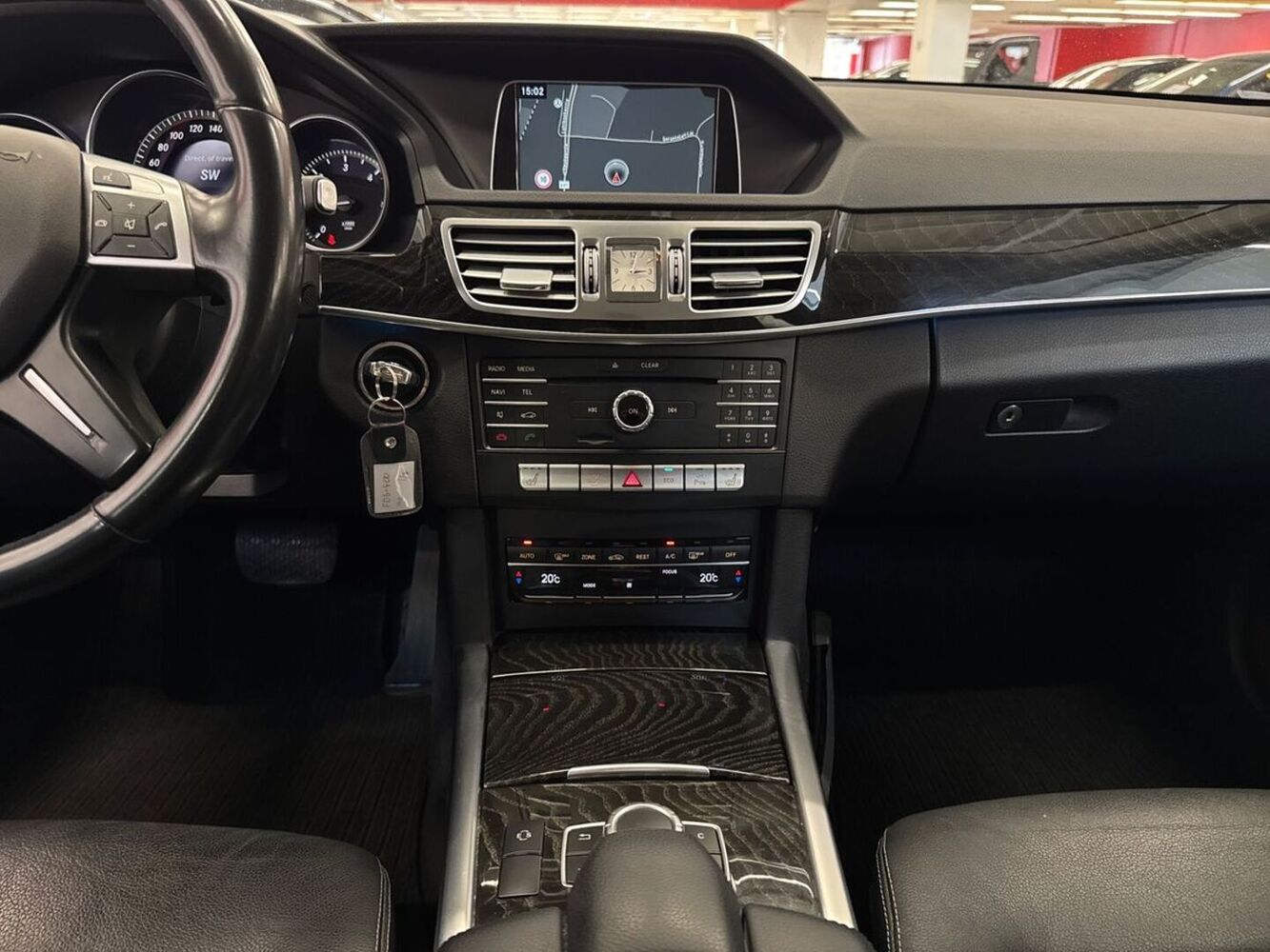 Mercedes-Benz E vaihtoauto