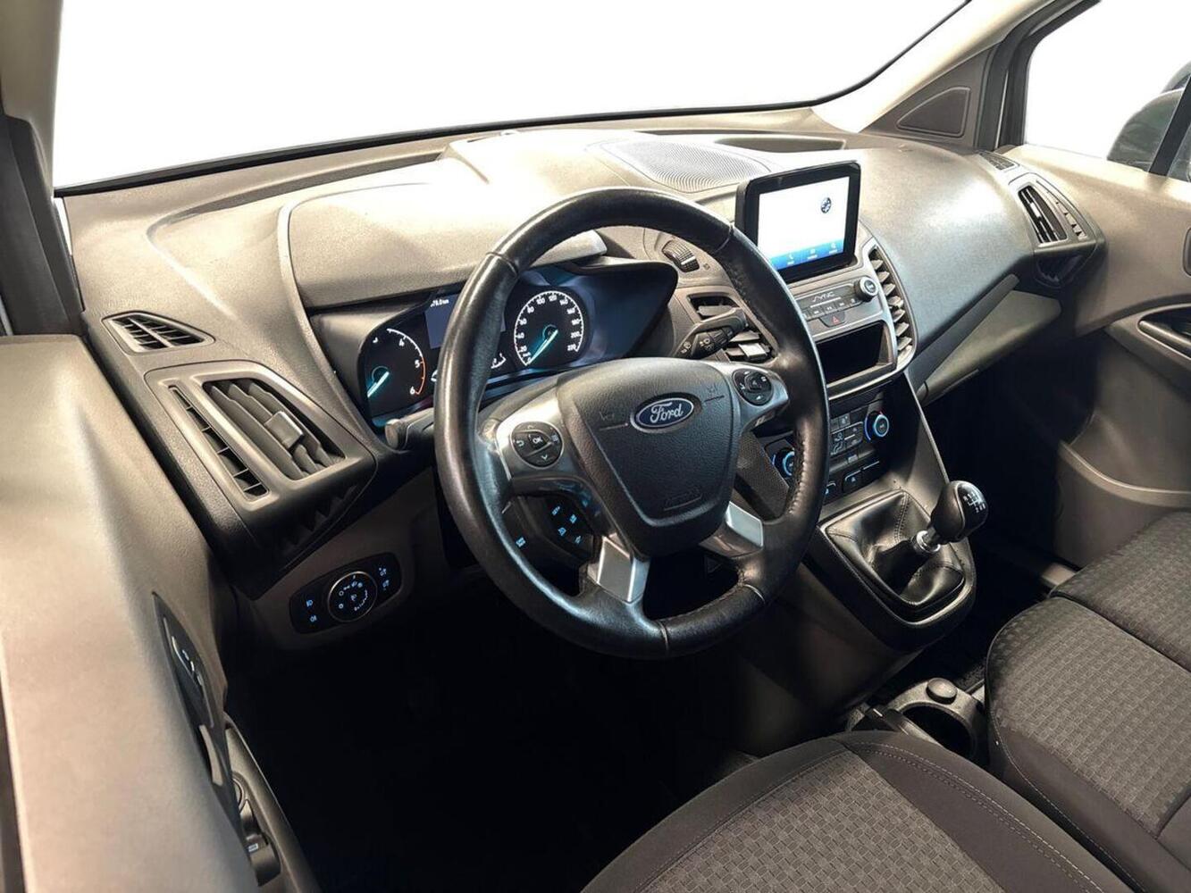 Ford Transit Connect vaihtoauto