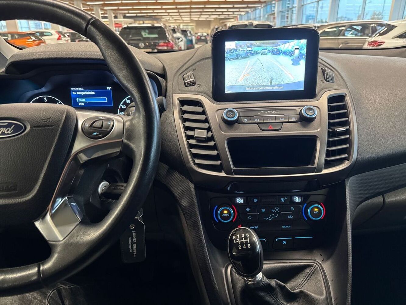 Ford Transit Connect vaihtoauto