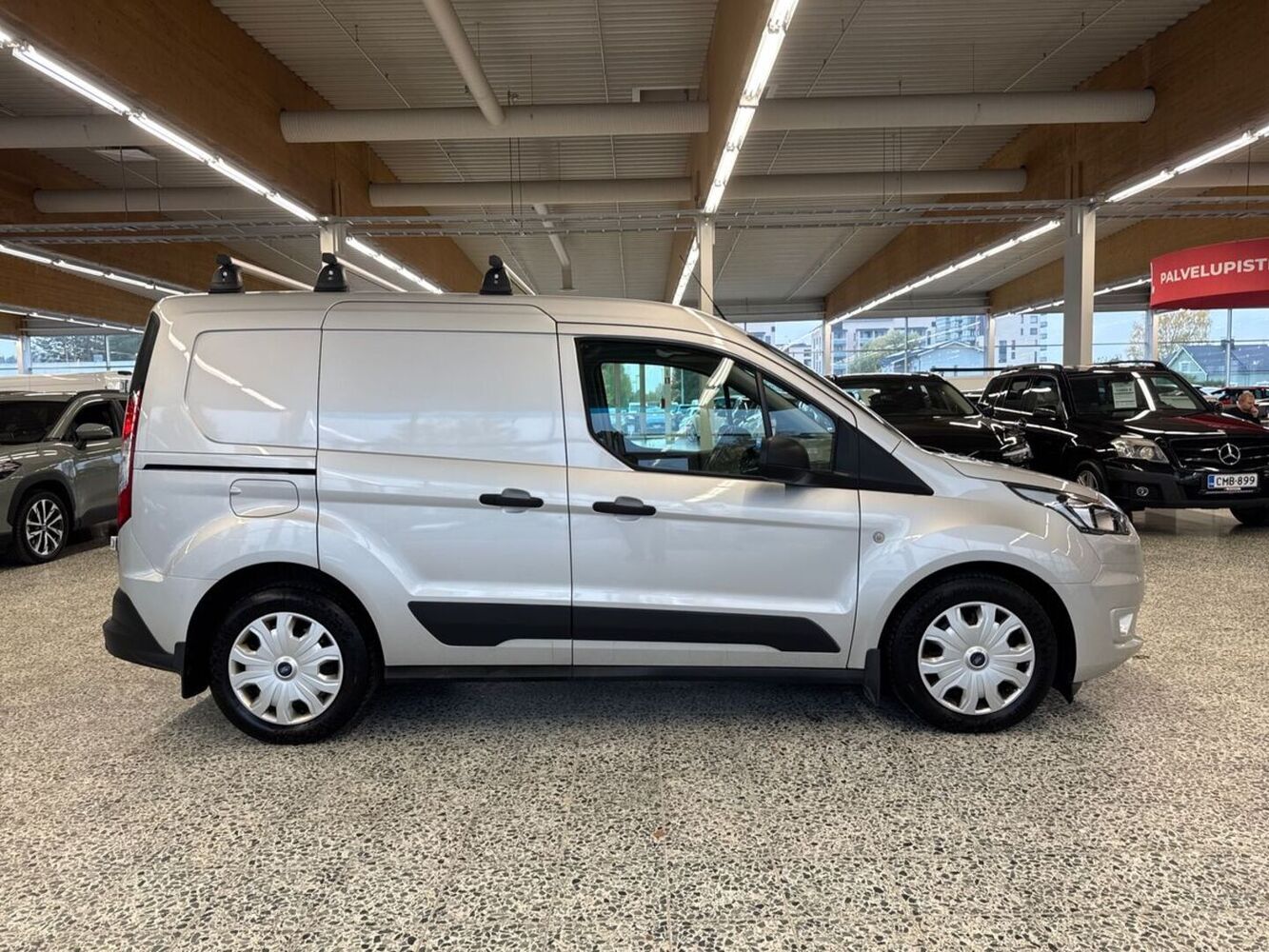 Ford Transit Connect vaihtoauto
