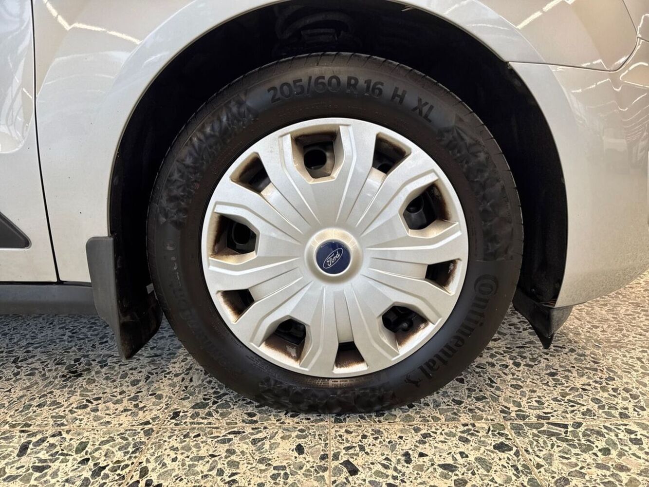 Ford Transit Connect vaihtoauto