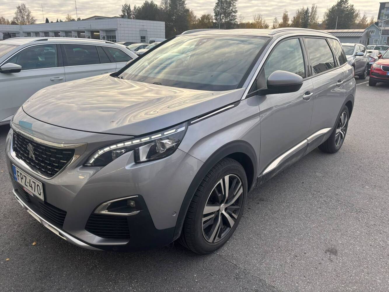 Peugeot 5008 vaihtoauto