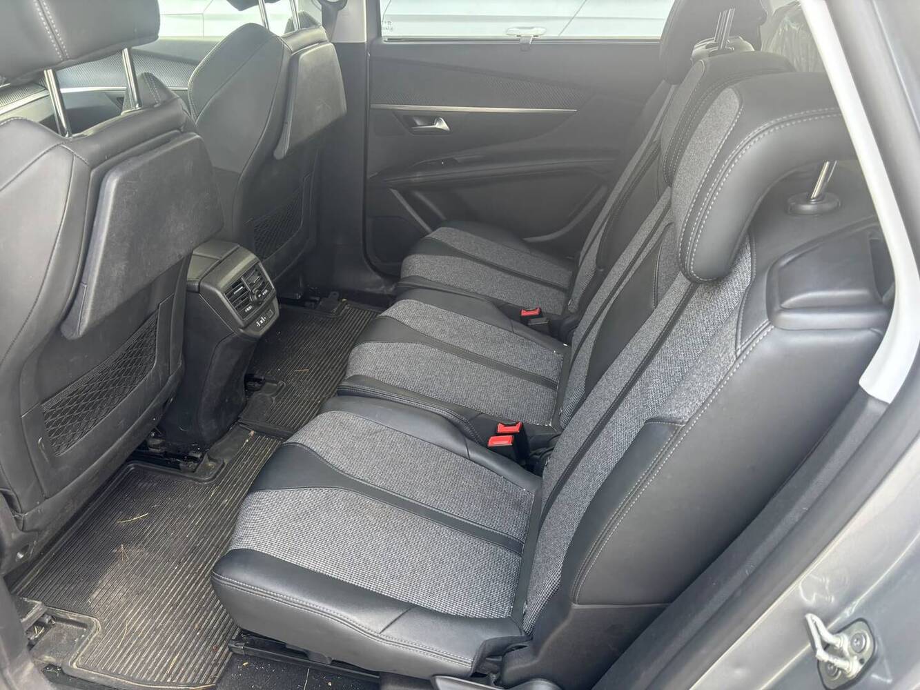 Peugeot 5008 vaihtoauto