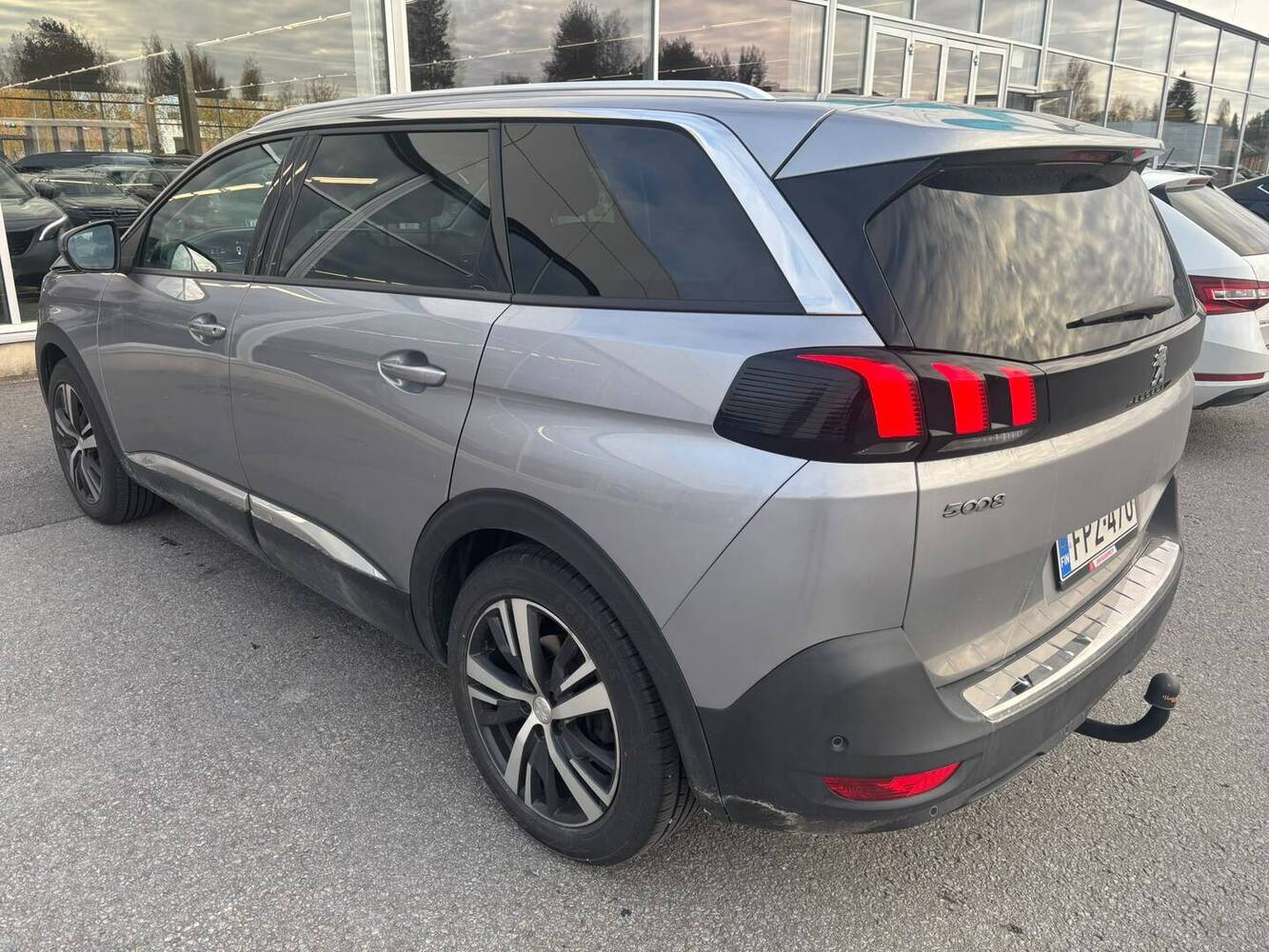Peugeot 5008 vaihtoauto