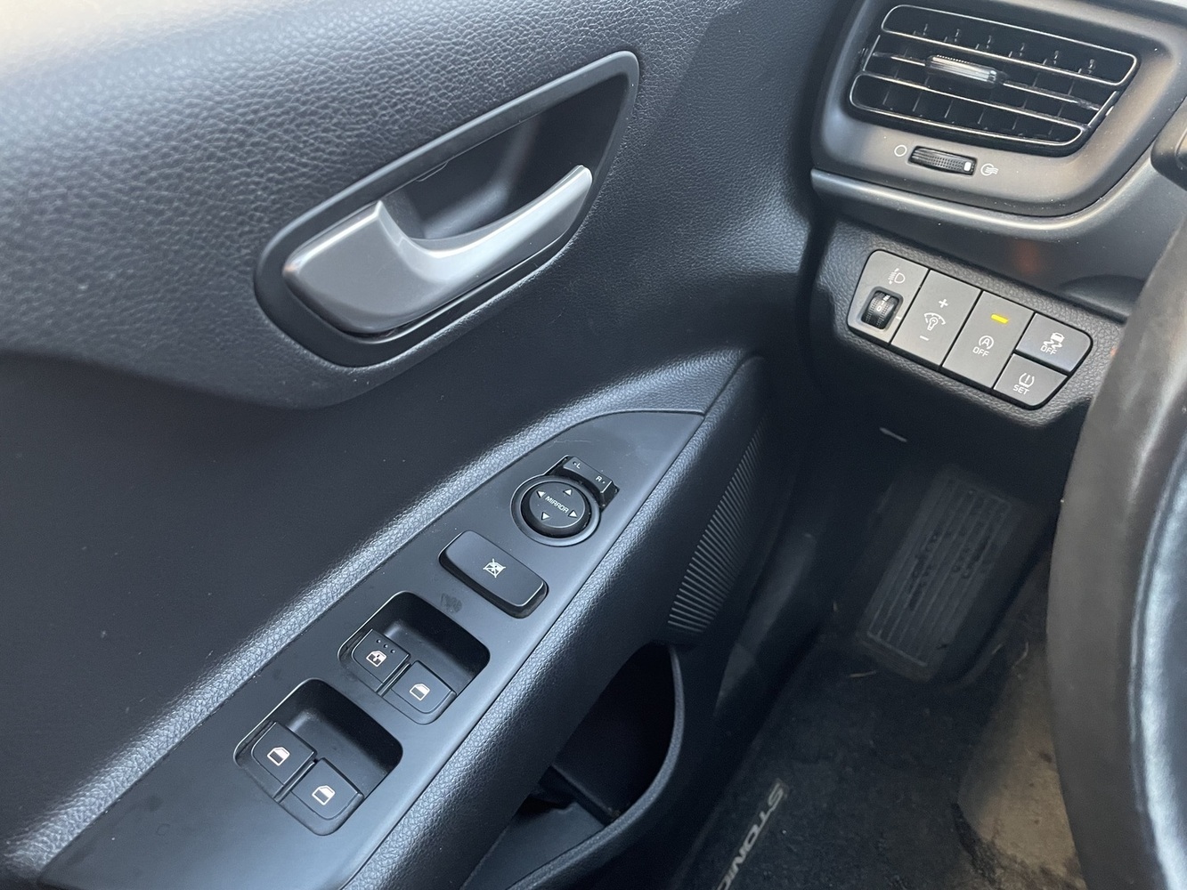 Kia Stonic vaihtoauto