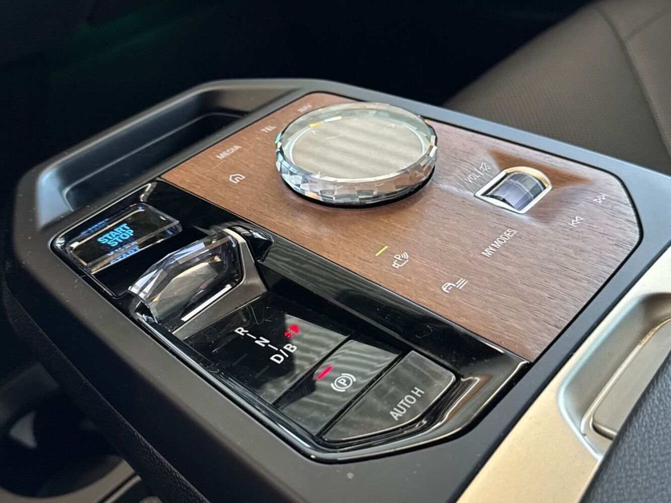 BMW iX vaihtoauto