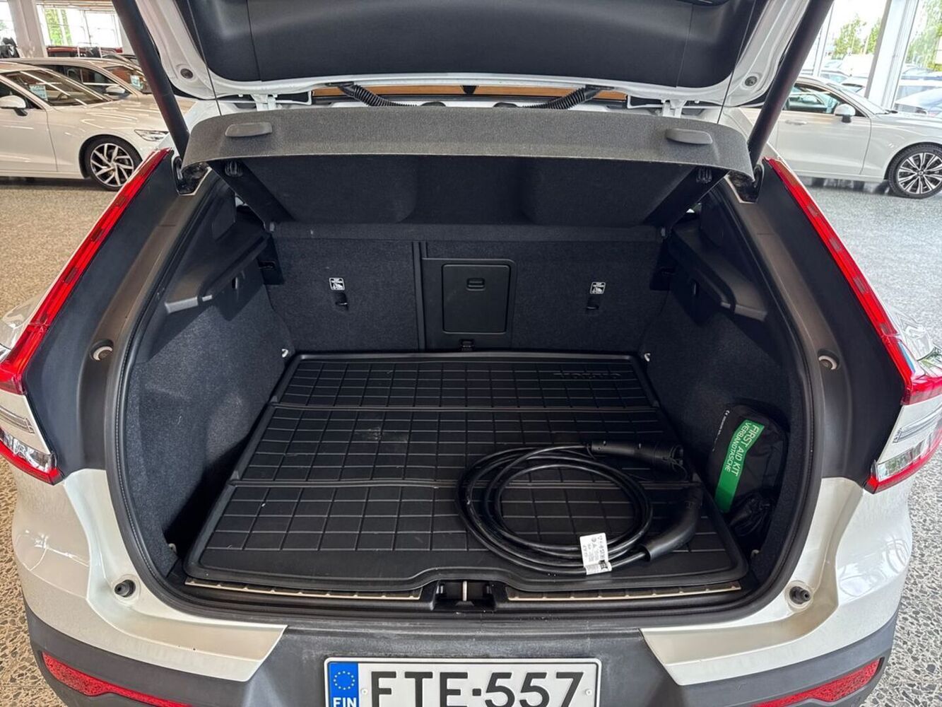 Volvo C40 vaihtoauto