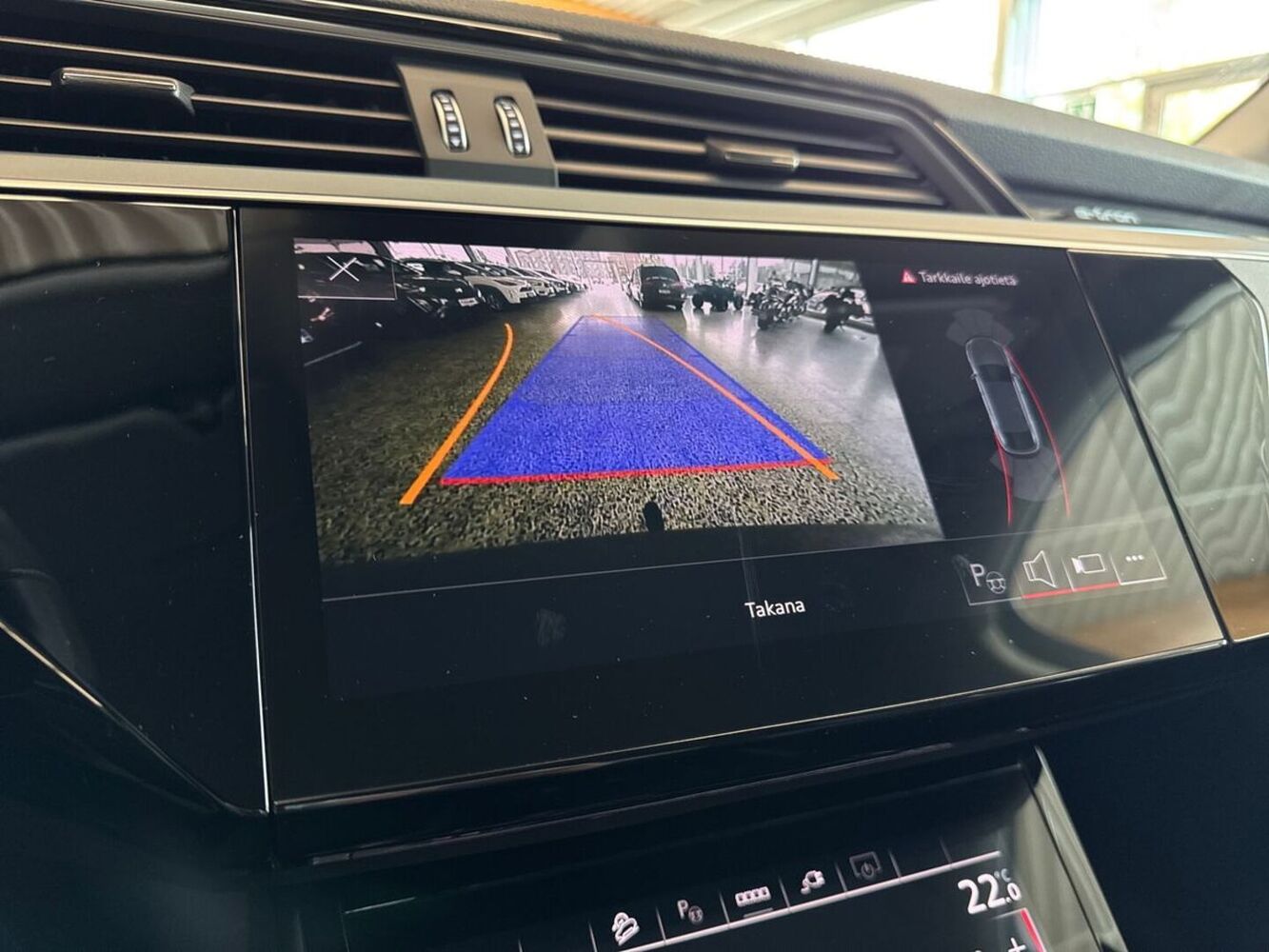 Audi Q8 e-tron vaihtoauto