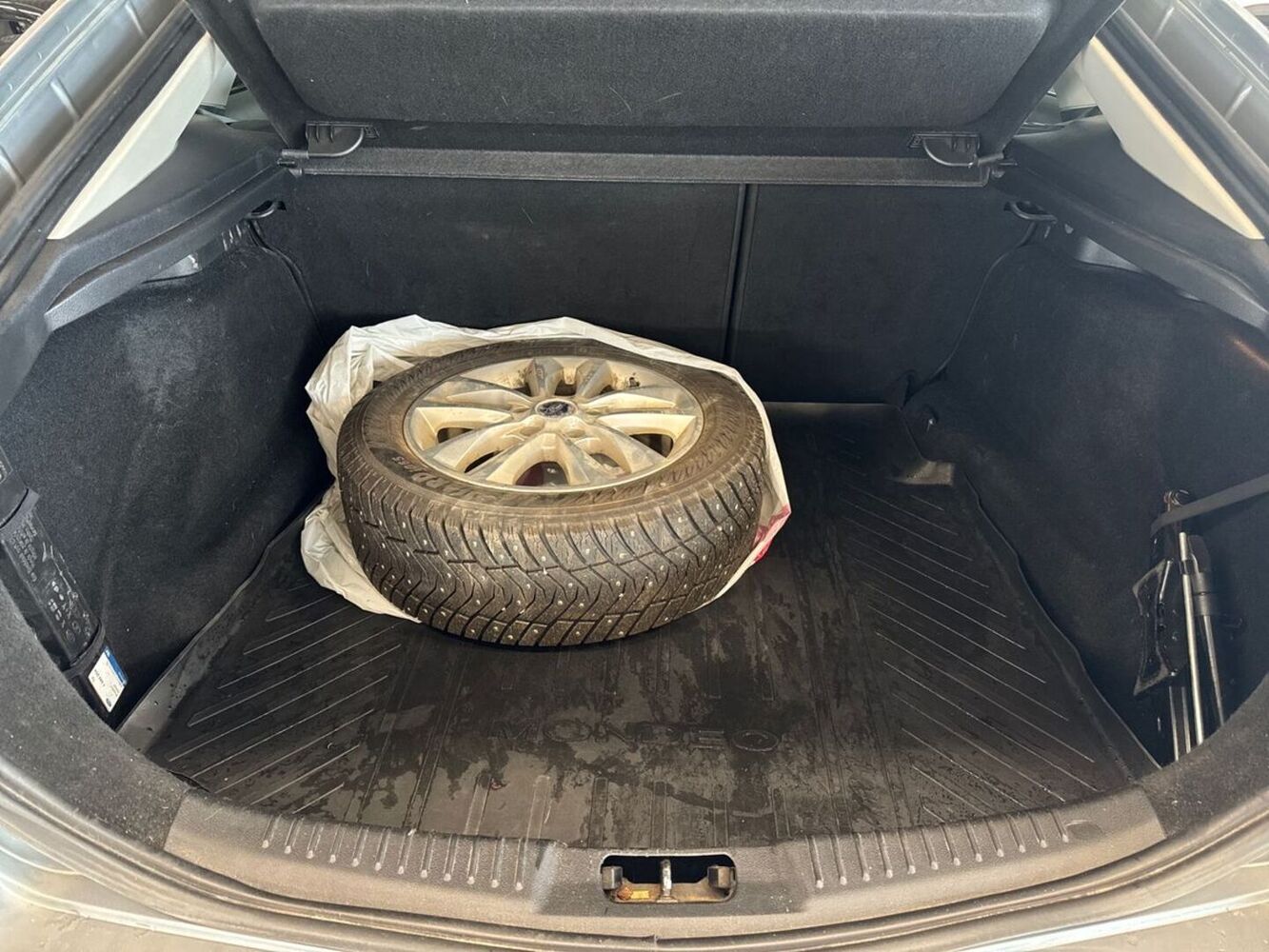 Ford Mondeo vaihtoauto