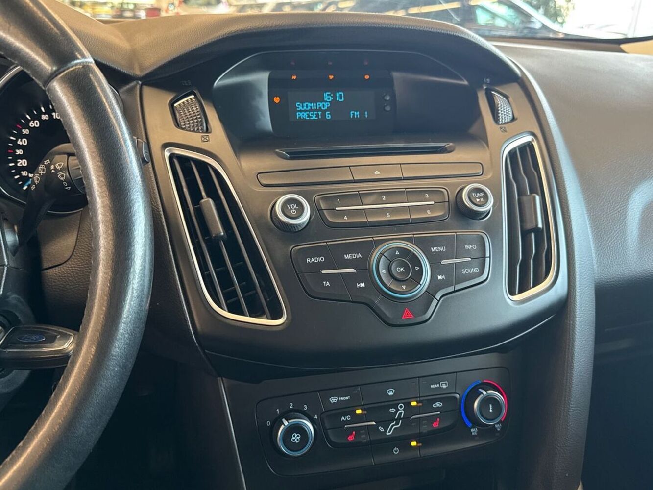 Ford Focus vaihtoauto