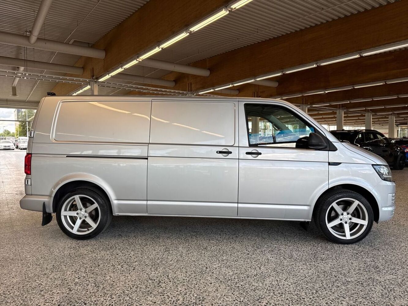 Volkswagen Transporter vaihtoauto
