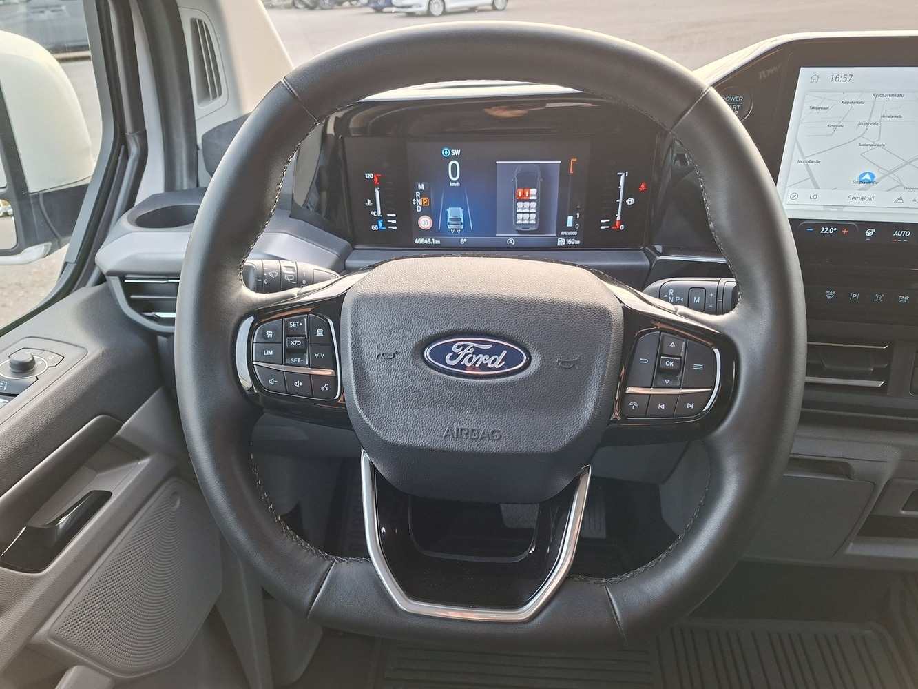 Ford Tourneo Custom vaihtoauto