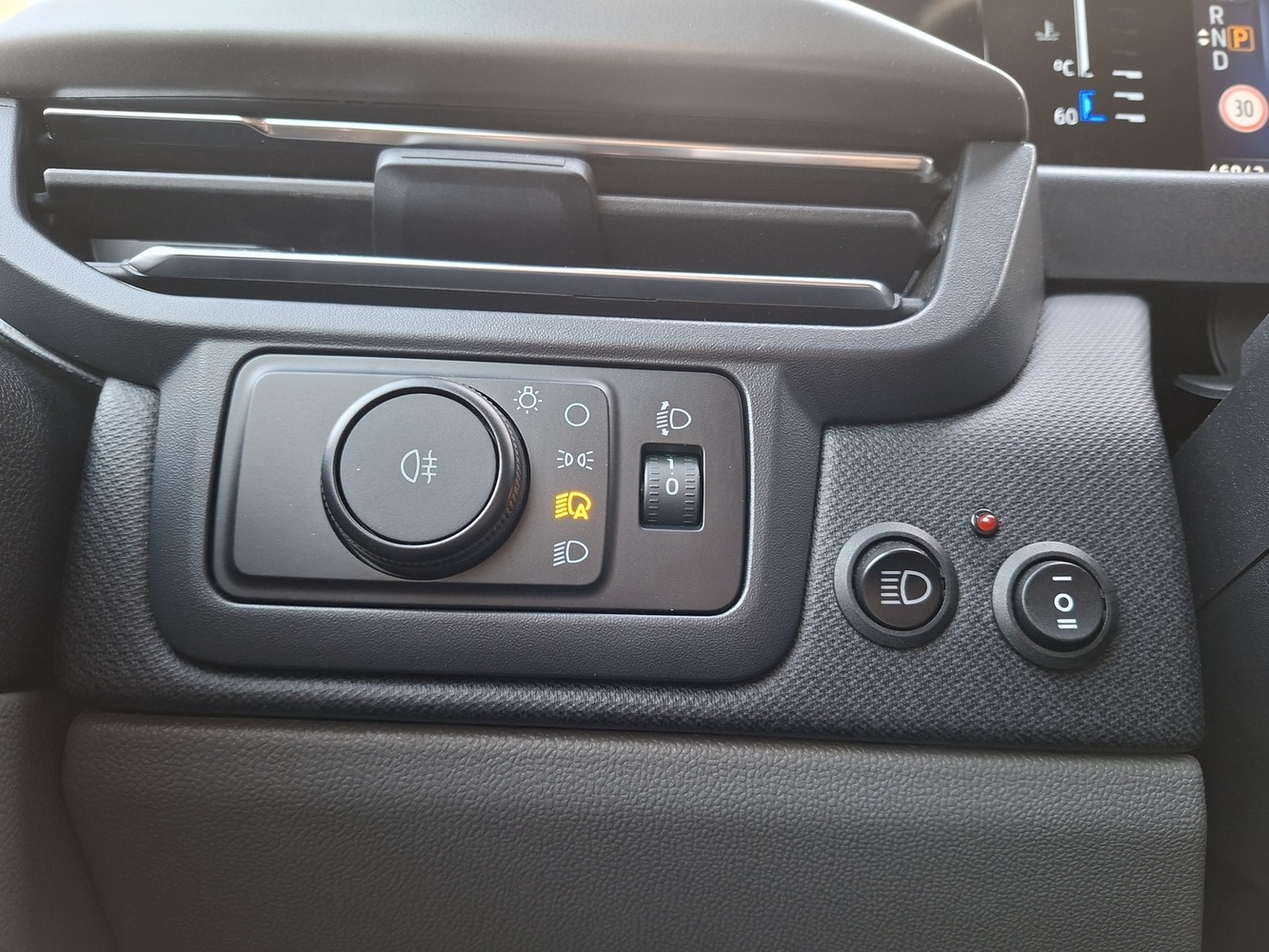 Ford Tourneo Custom vaihtoauto