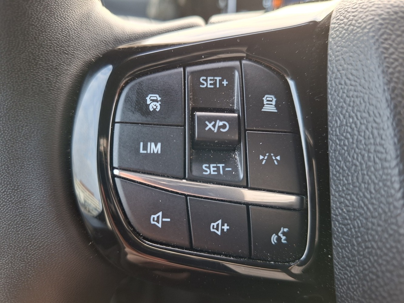 Ford Tourneo Custom vaihtoauto