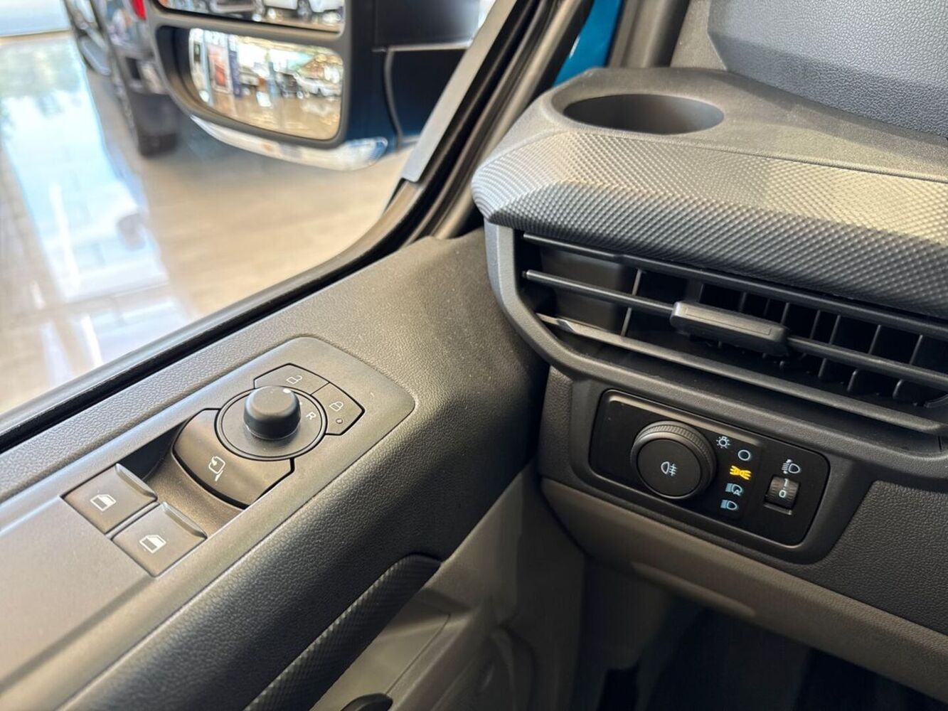 Ford Transit Custom vaihtoauto