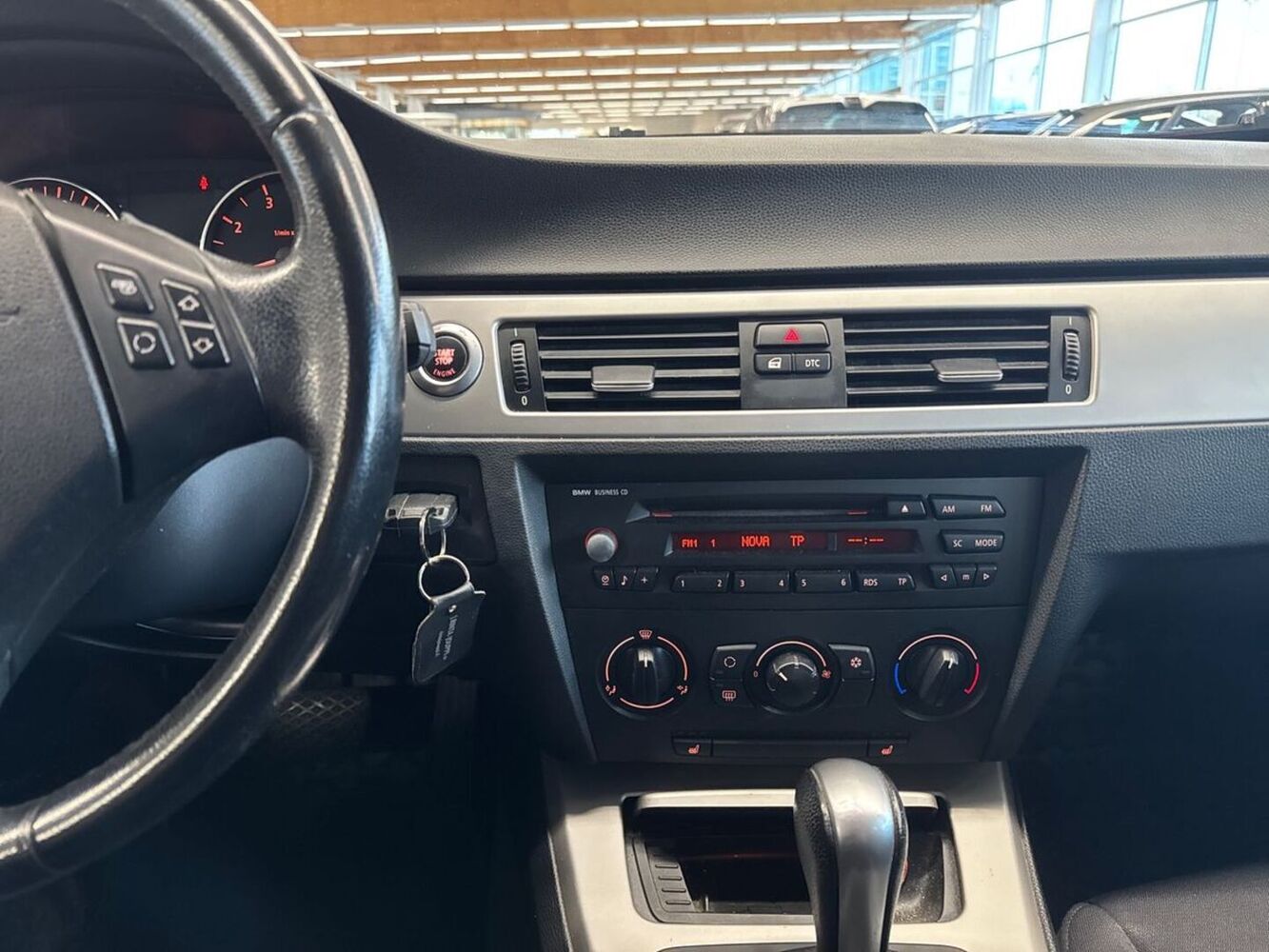 BMW 318 vaihtoauto