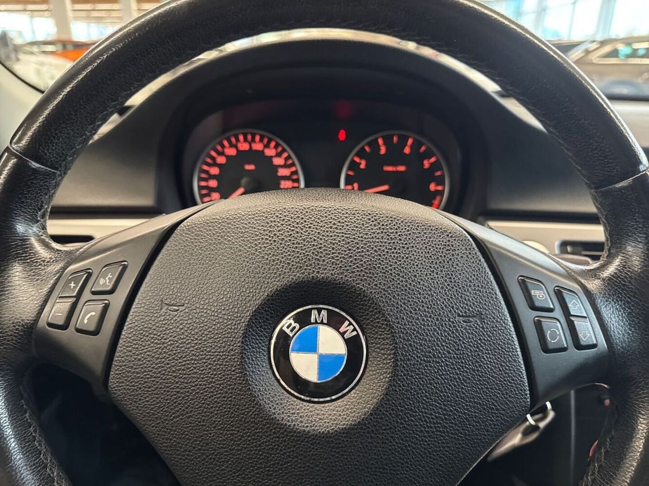 BMW 318 vaihtoauto