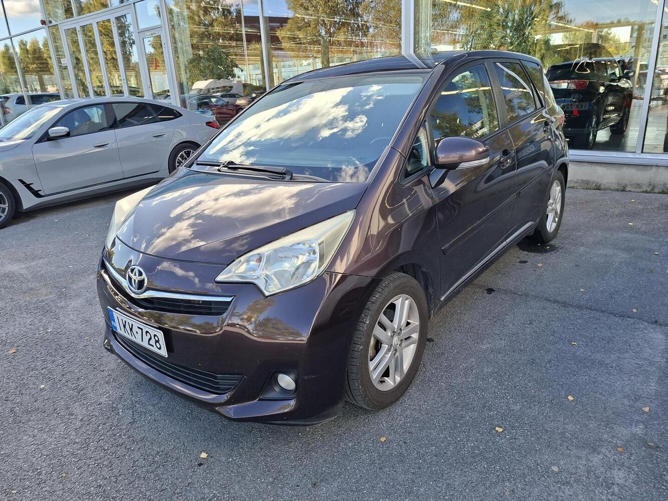 Toyota Verso-S vaihtoauto