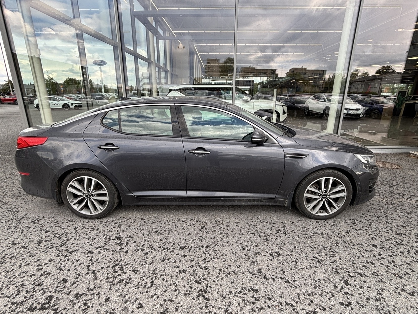 Kia Optima vaihtoauto
