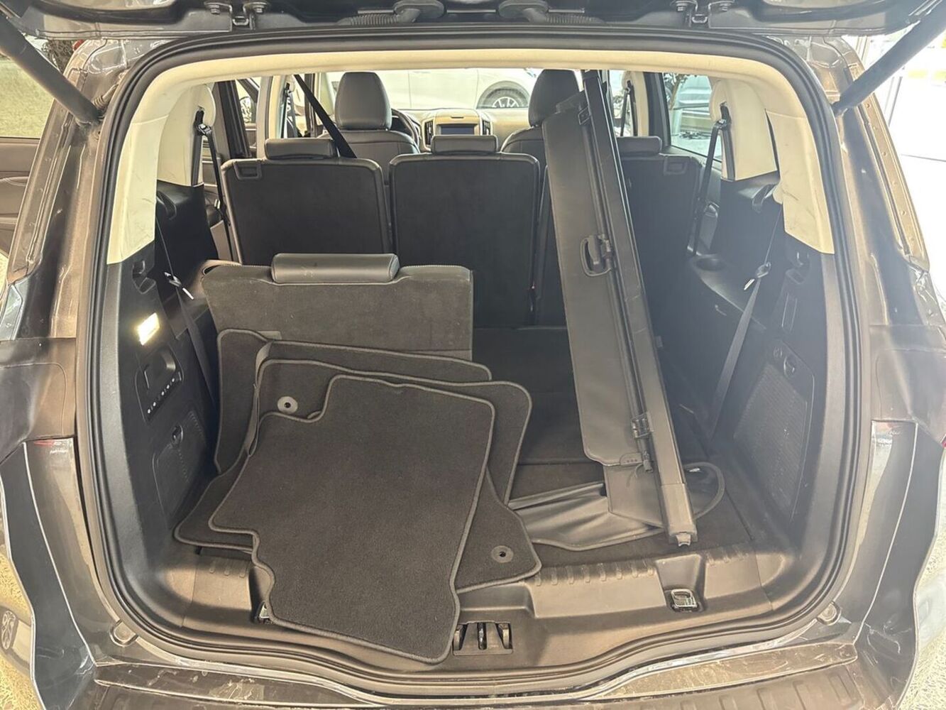 Ford S-MAX vaihtoauto