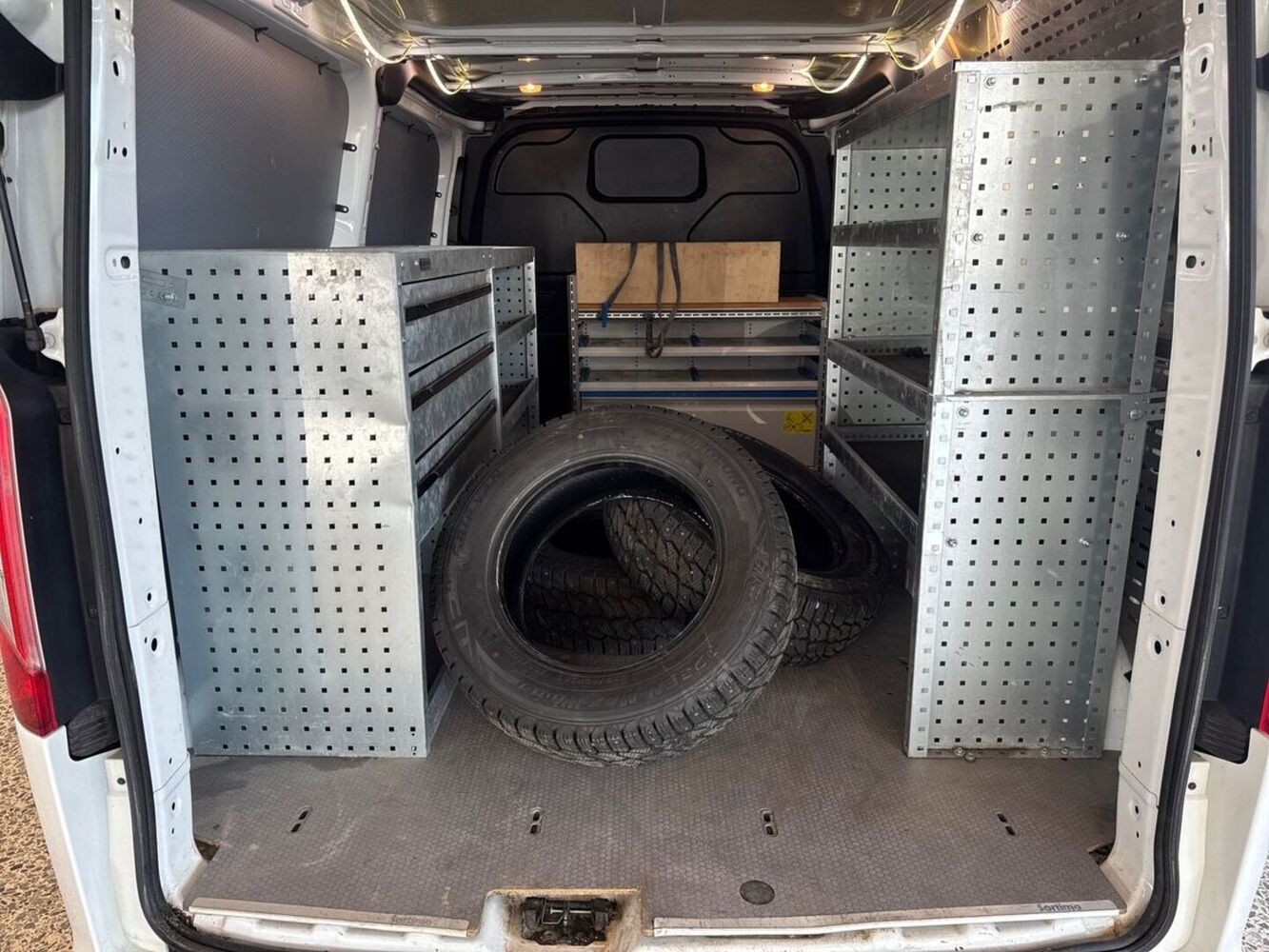 Ford Transit Custom vaihtoauto