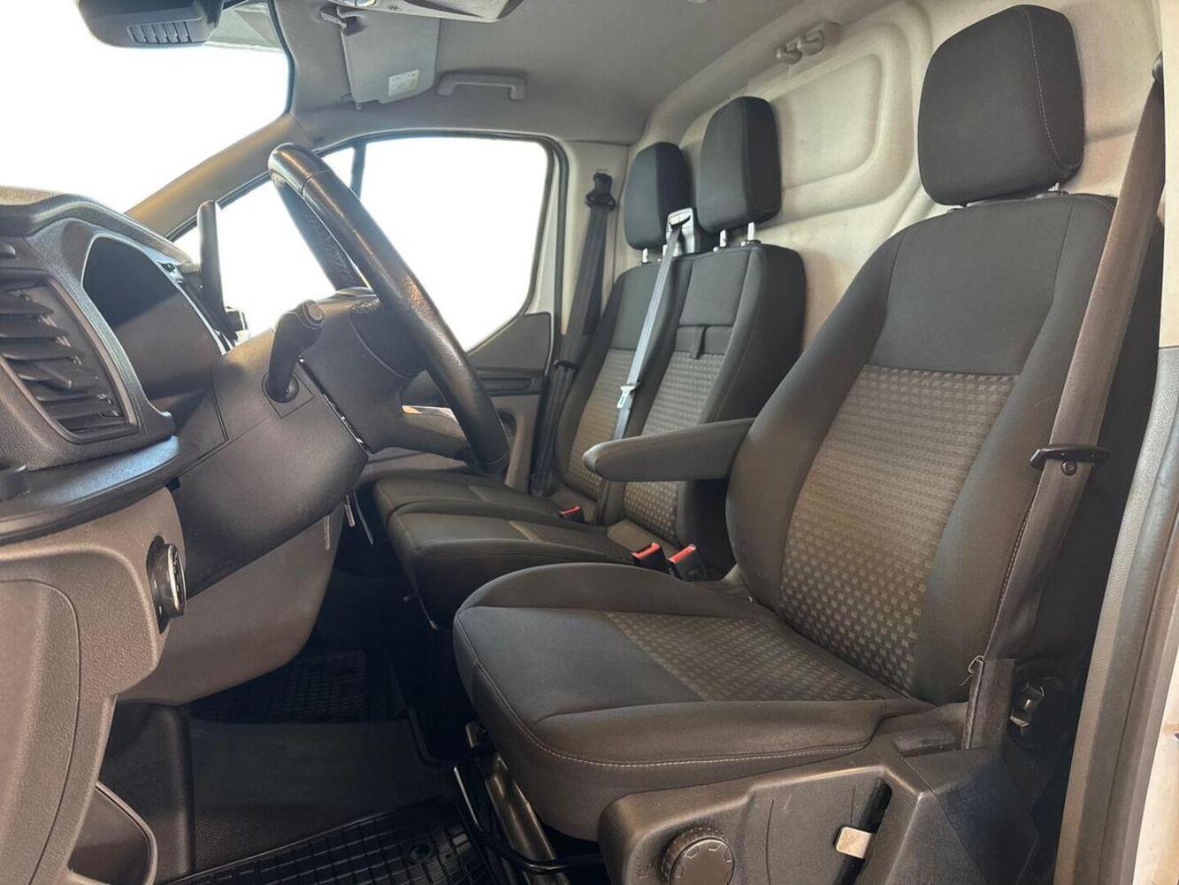 Ford Transit Custom vaihtoauto